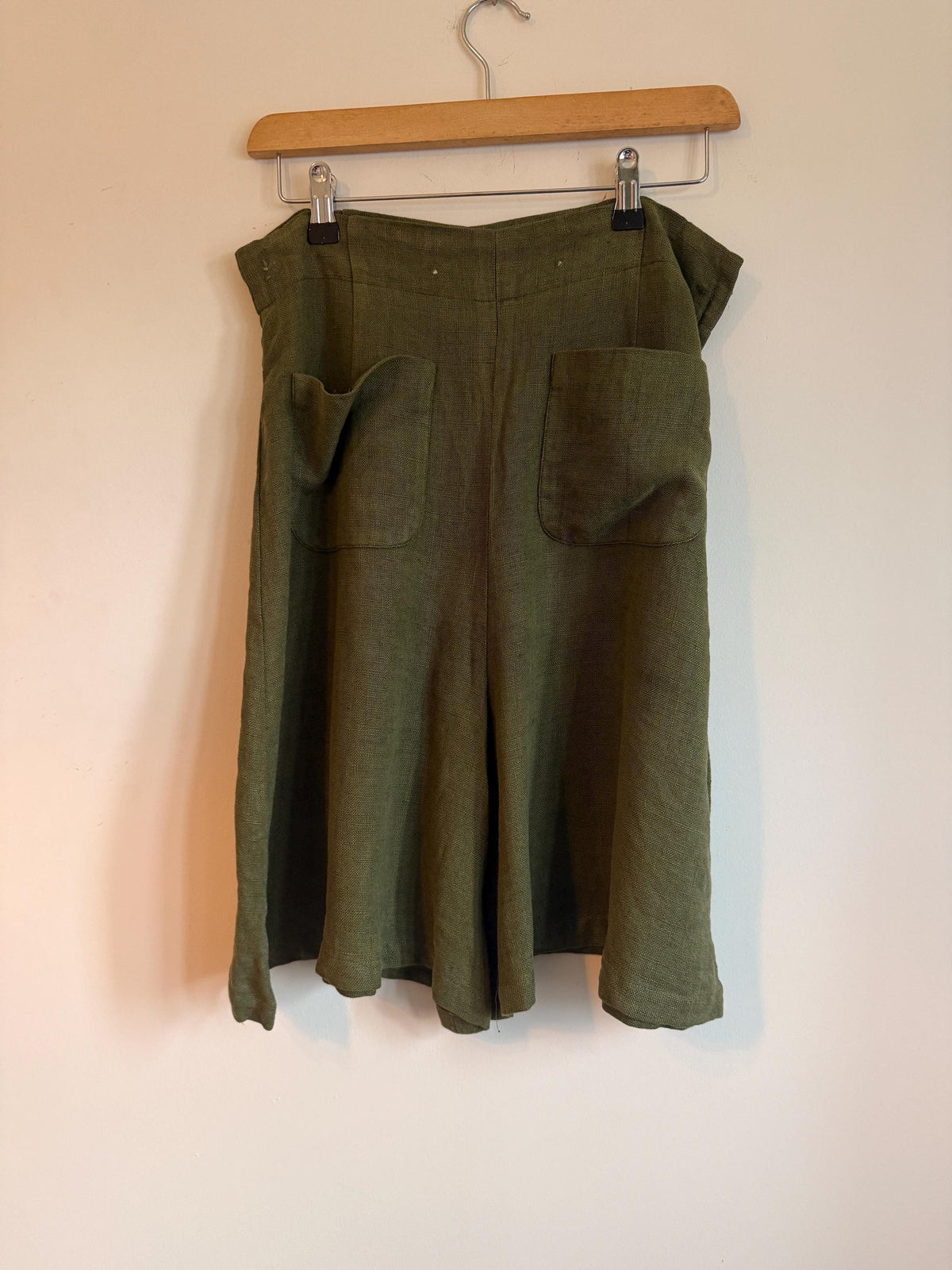 1940s Vintage Green Linen Culotte Shorts High Waisted Wide Leg Land Girl