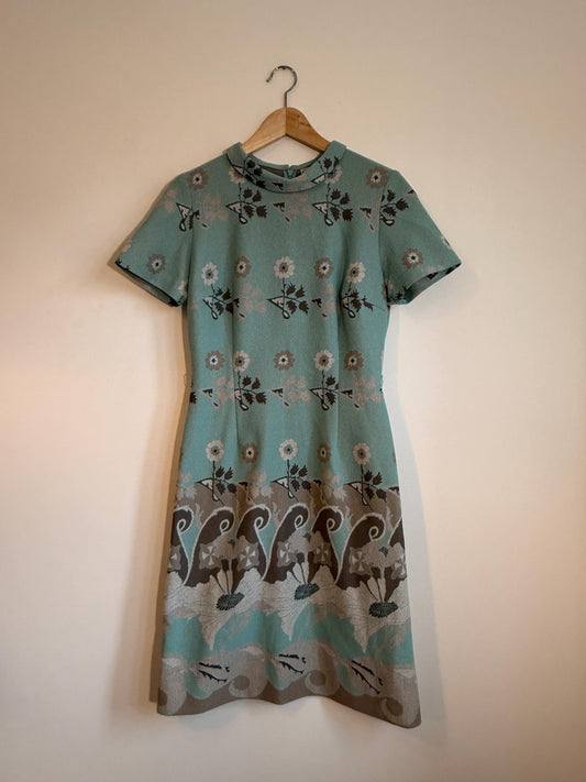 Vintage Ladies Pride Floral Border Print Dress | Sea Green Short Sleeve Shift Dress | 1960s–70s