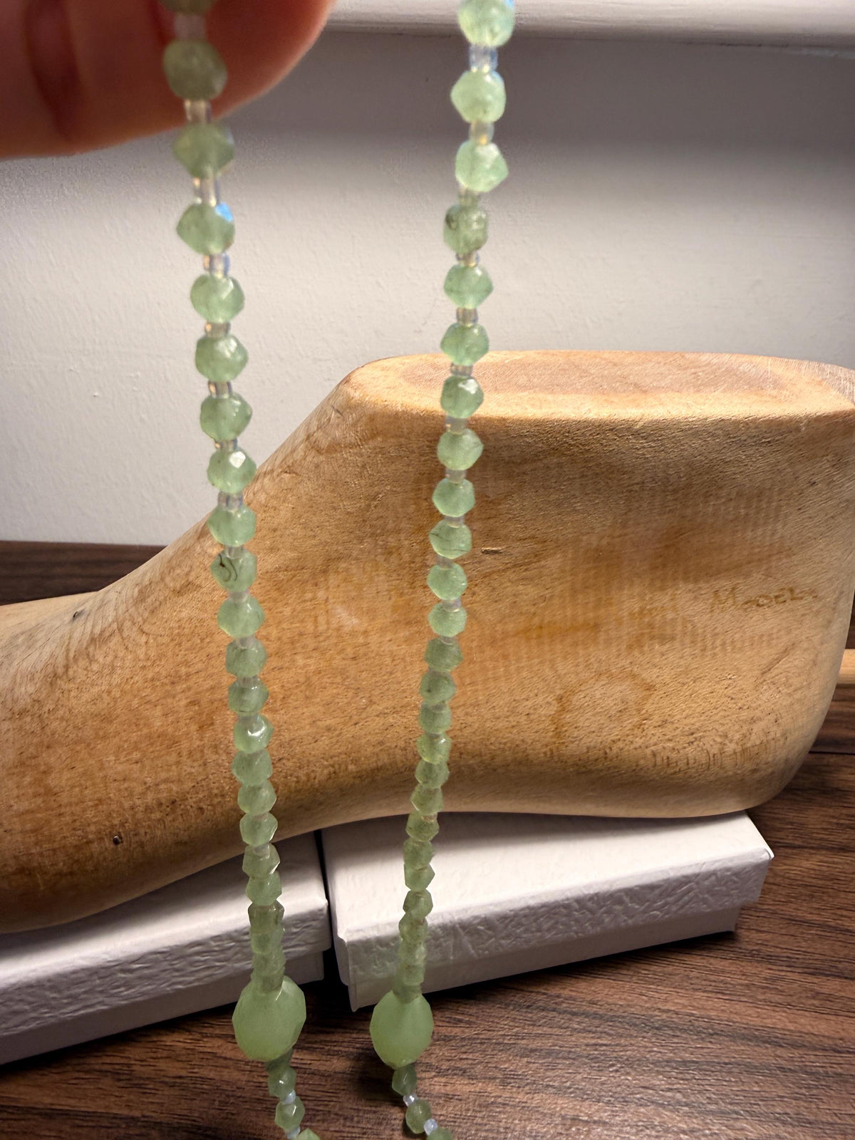 1930s Art Deco Uranium Glass Necklace – Faceted Apple Green Beads, UV Reactive Vintage Jewellery
