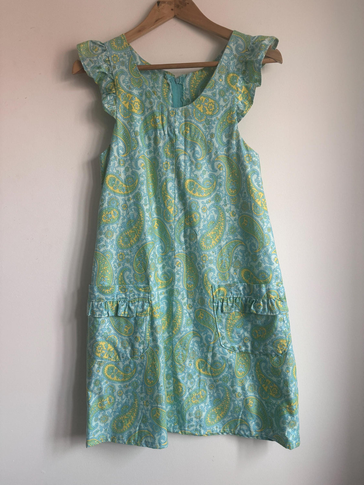 1960s Paisley Shift Dress, Aqua Green Yellow Cotton Dress, Ruffle Shoulder Mini Dress, Vintage Mod Summer Dress with Pockets