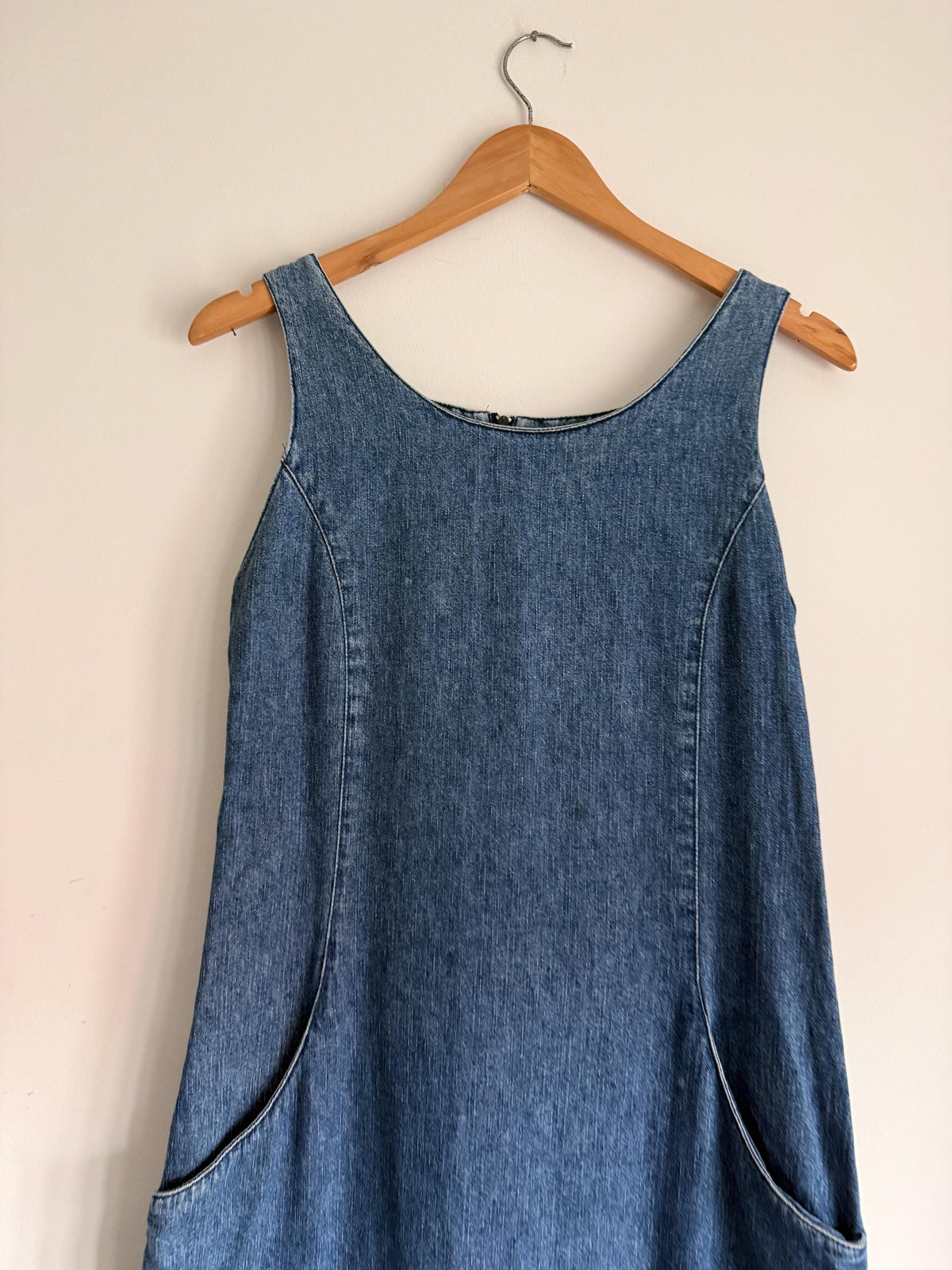 Vintage 1990s Blue Denim Maxi Dress – Sleeveless Pinafore Dress with Large Pockets