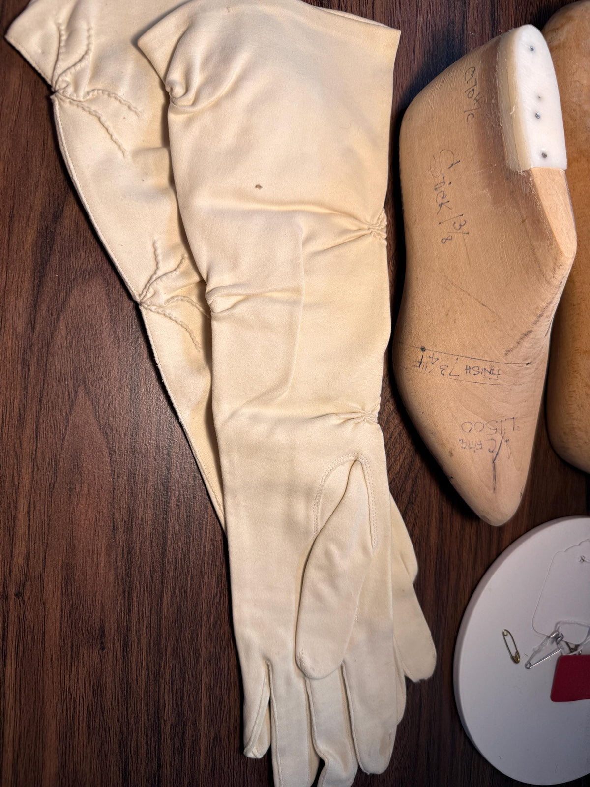 Vintage Ivory Long Gloves with Embroidered Cuffs | Cream Evening Gloves
