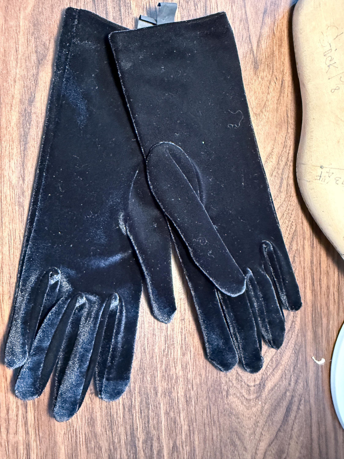 Vintage Black Velvet Gloves with Beaded Floral Design | Evening Gloves