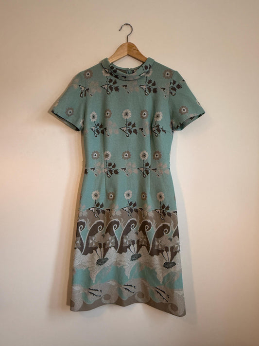 Vintage Ladies Pride Floral Border Print Dress | Sea Green Short Sleeve Shift Dress | 1960s–70s