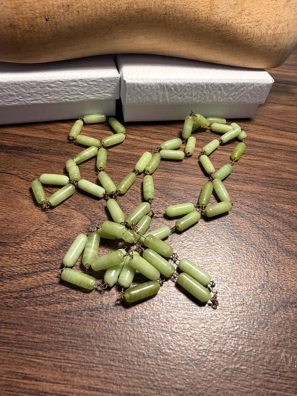 1920s Art Deco Green Glass Flapper Necklace – Long Hand-Wired Czech Satin Glass Beads – Antique Sautoir Jewellery