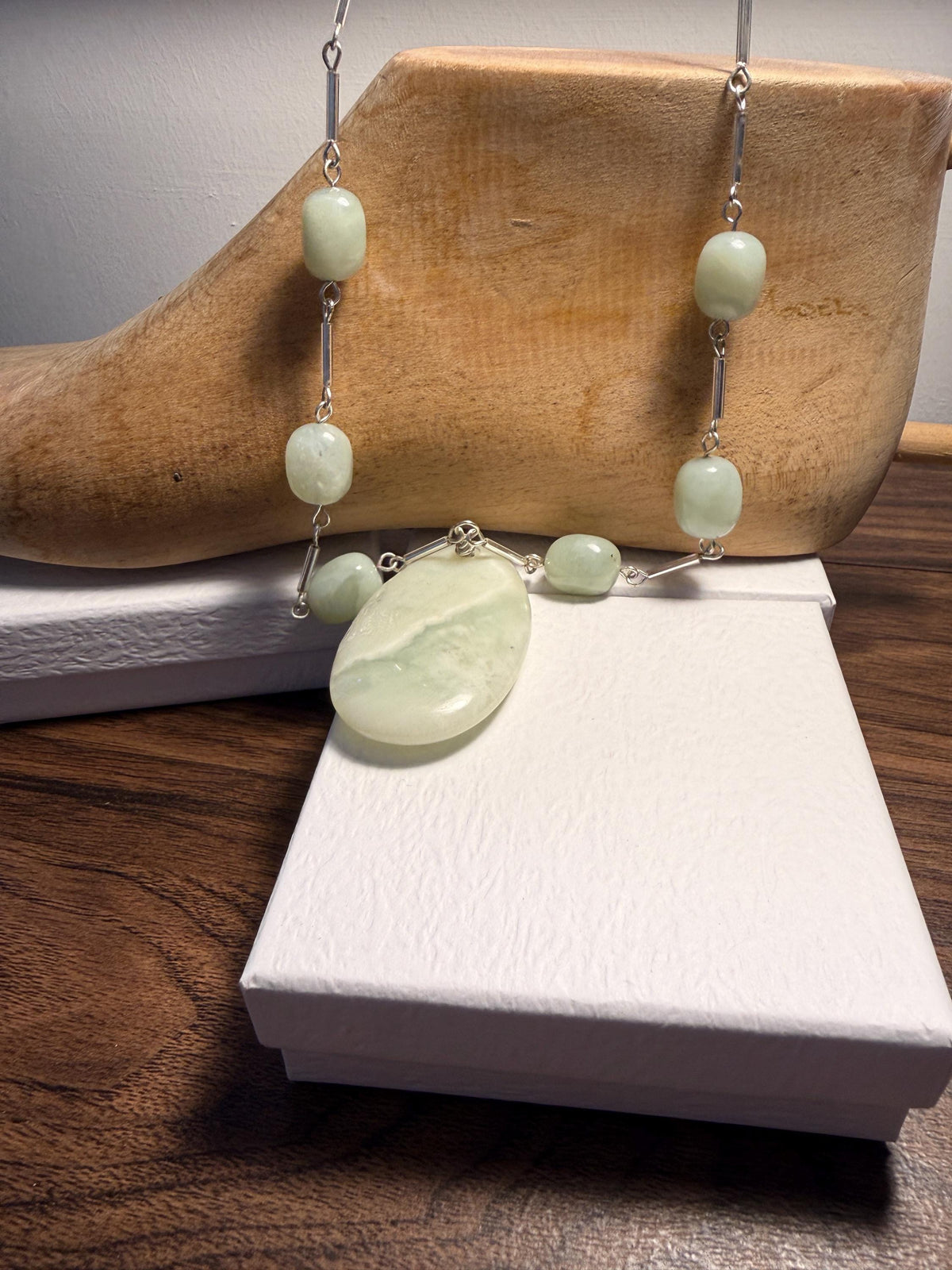Vintage 1970s Pale Green Stone Necklace and Ring Set – Large Pendant, Silver Tone Links, Boho Statement Jewellery