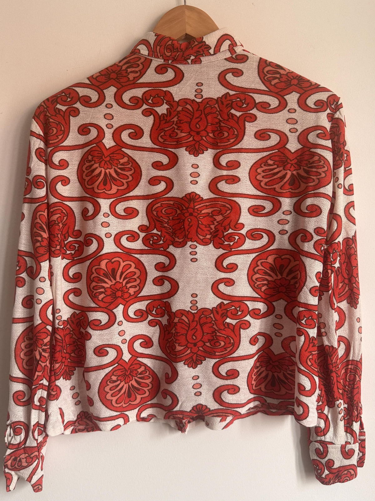 1970s Floral Print Shirt, Red Cream Psychedelic Blouse, Pointed Collar Long Sleeve Top, Vintage Mod Disco Shirt