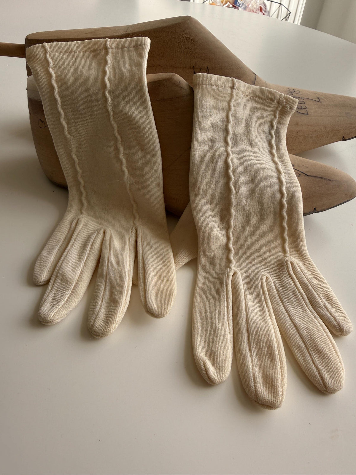 Vintage Cream Fabric Gloves with Decorative Stitching XS Extra Small