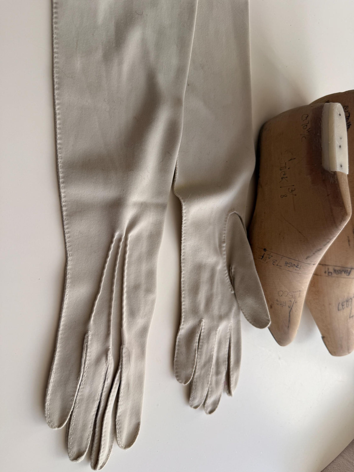 Vintage Light Grey Fabric Gauntlet Gloves with Three Stitched Lines