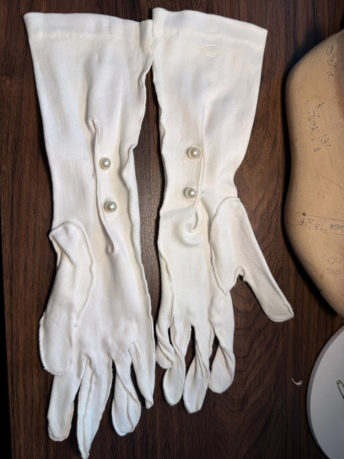 Vintage Ivory Long Gloves with Pearl Buttons | Cream Evening Gloves