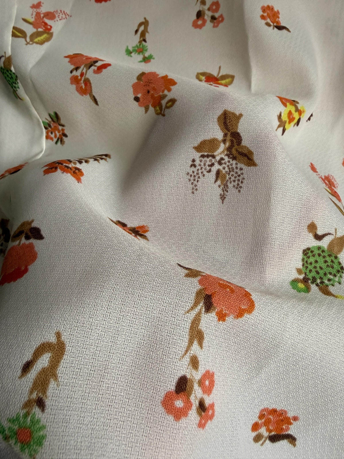 Vintage 1970s Floral Blouse – Cream Button Front Shirt with Orange Flowers and Pointed Collar
