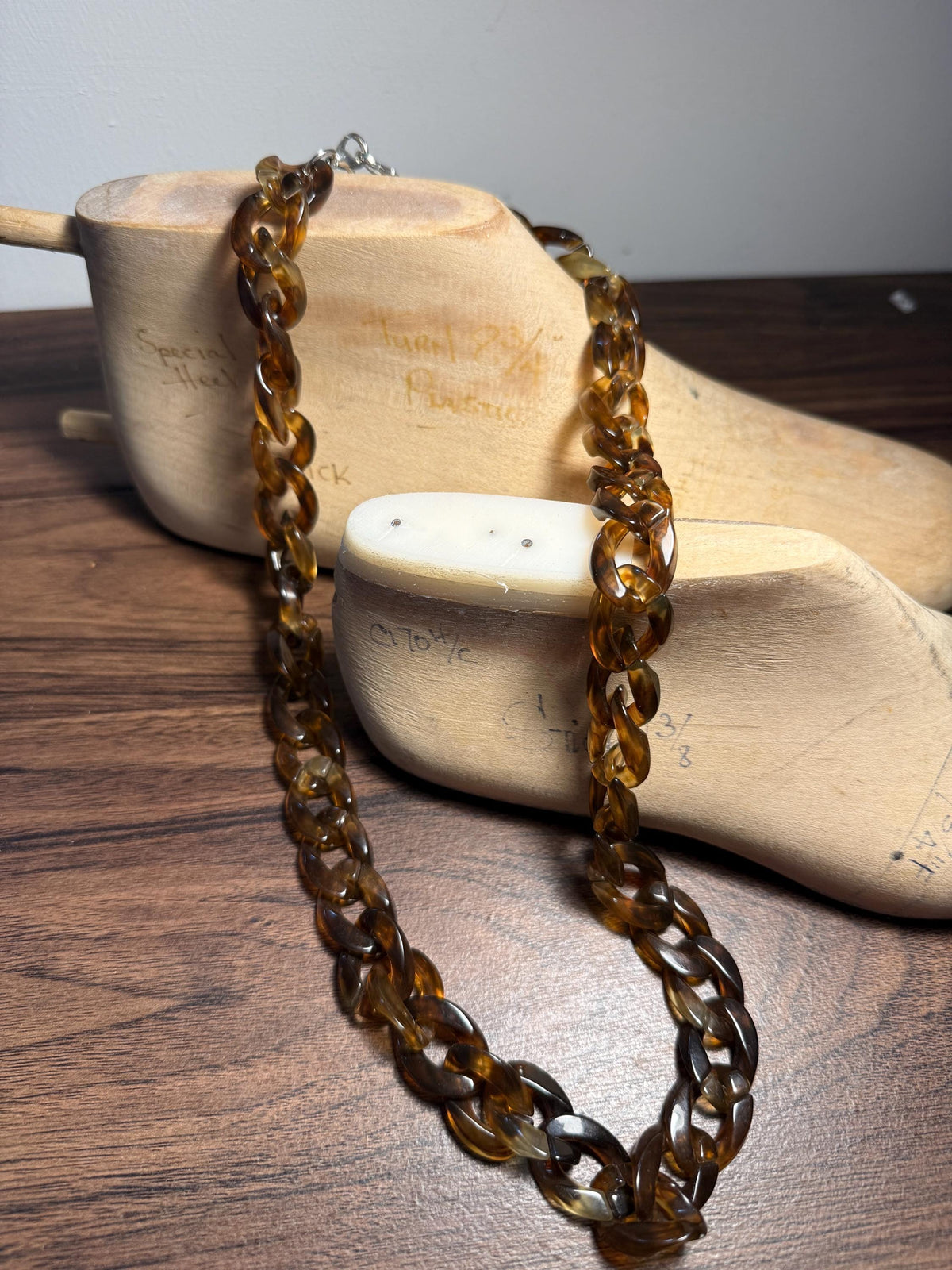 Vintage Faux Tortoiseshell Chain Link Necklace | Long Amber Brown Plastic Statement Jewellery