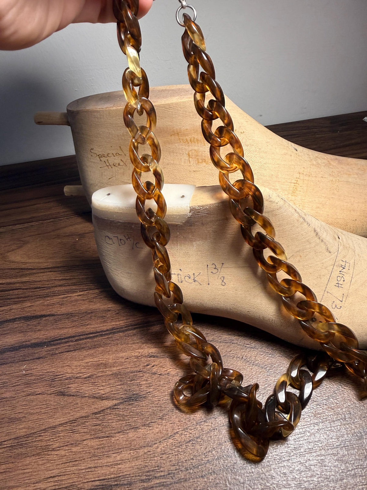 Vintage Faux Tortoiseshell Chain Link Necklace | Long Amber Brown Plastic Statement Jewellery