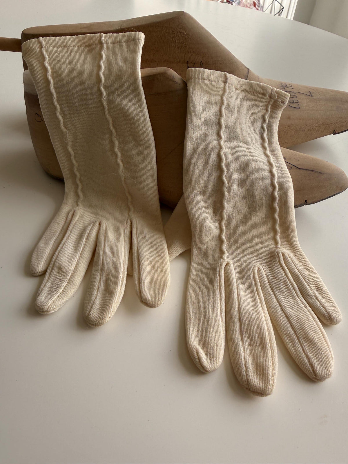 Vintage Cream Fabric Gloves with Decorative Stitching XS Extra Small