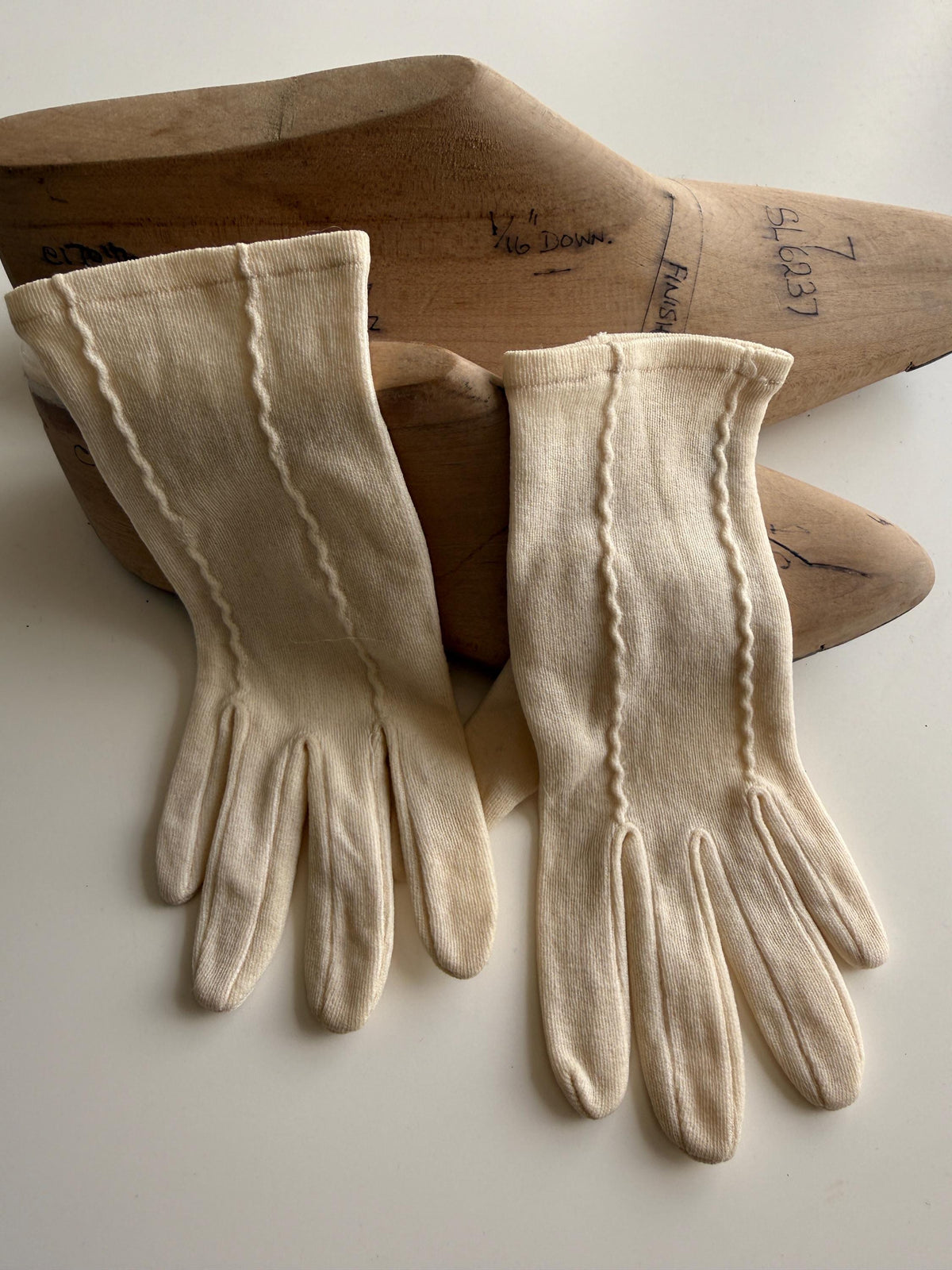 Vintage Cream Fabric Gloves with Decorative Stitching XS Extra Small