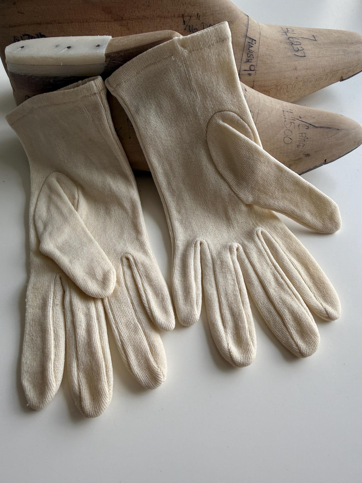 Vintage Cream Fabric Gloves with Decorative Stitching XS Extra Small