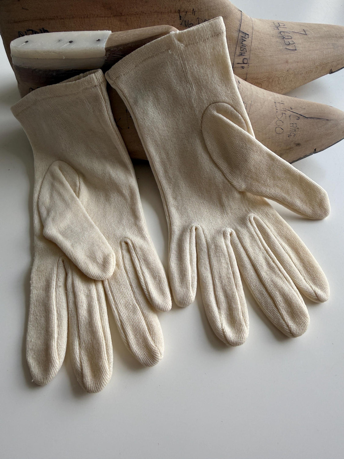 Vintage Cream Fabric Gloves with Decorative Stitching XS Extra Small