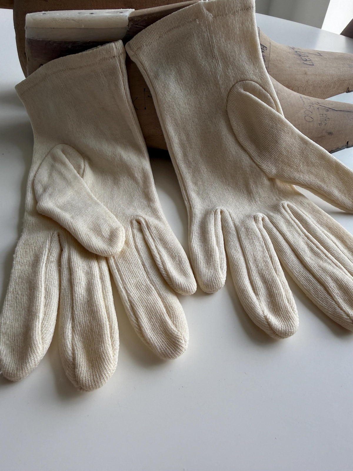 Vintage Cream Fabric Gloves with Decorative Stitching XS Extra Small