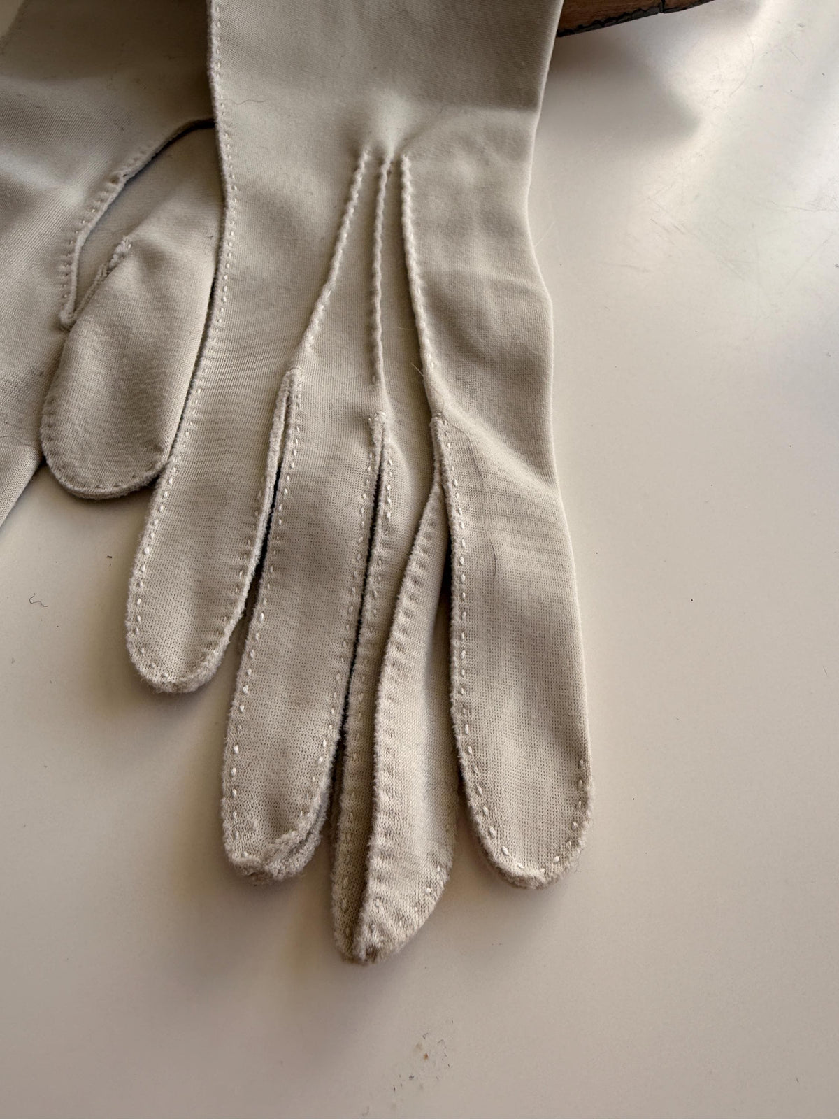 Vintage Light Grey Fabric Gauntlet Gloves with Three Stitched Lines