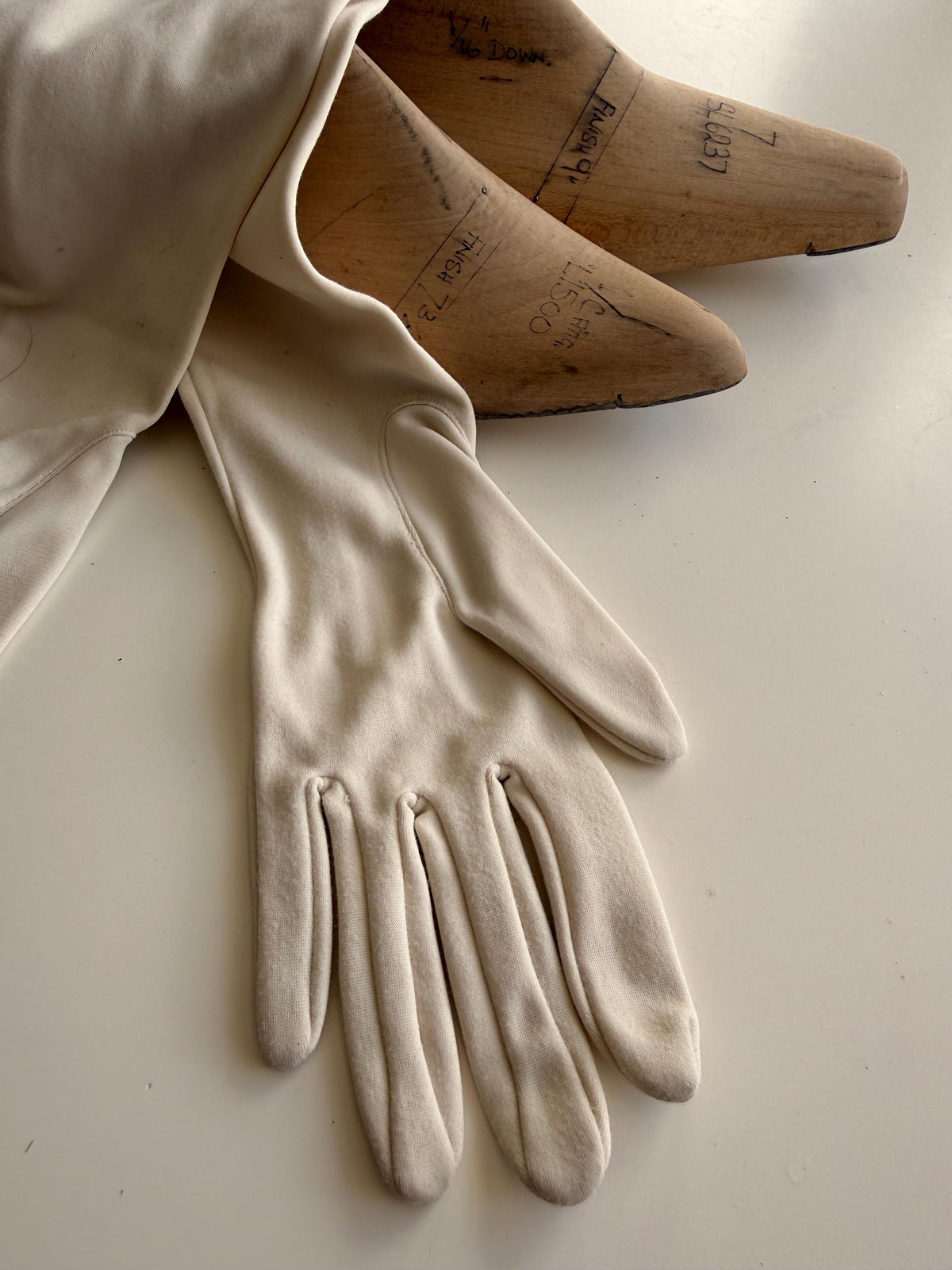 Vintage Long Cream Fabric Gloves for Evening and Bridal Wear