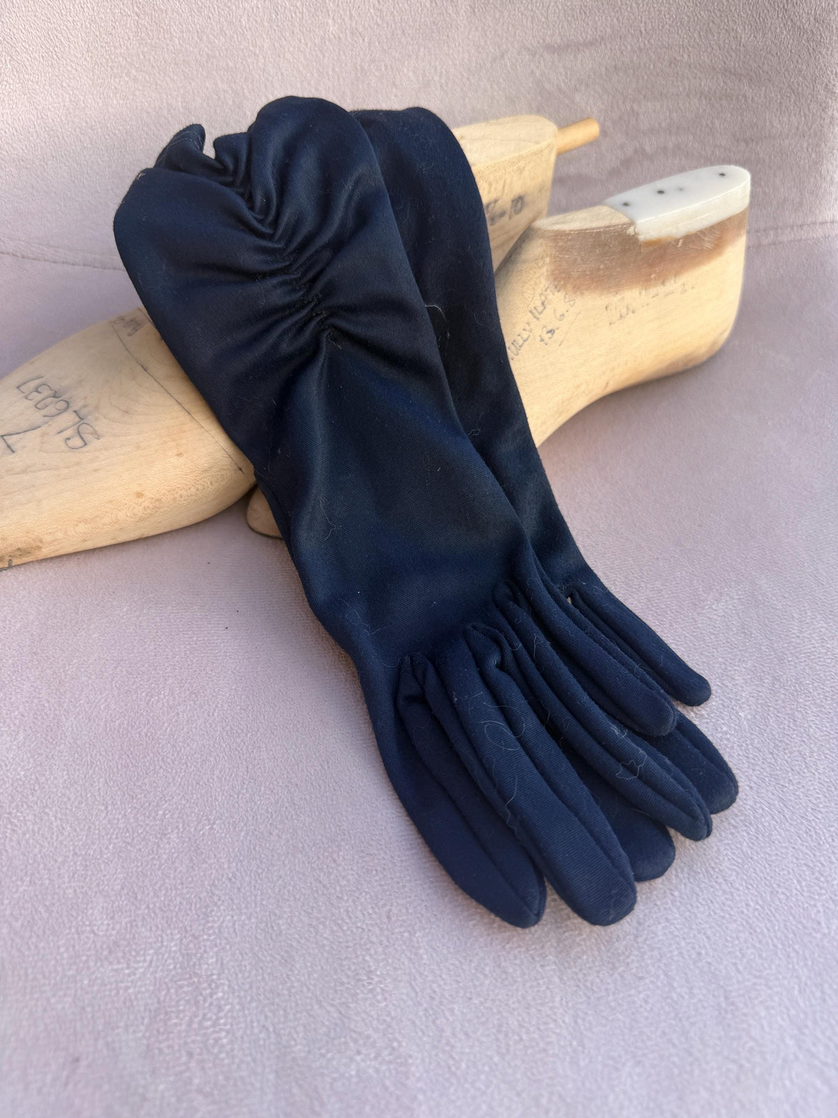 Vintage Navy Blue Ruched Fabric Gloves – Gathered Cuffs, Mid Length Evening Accessories