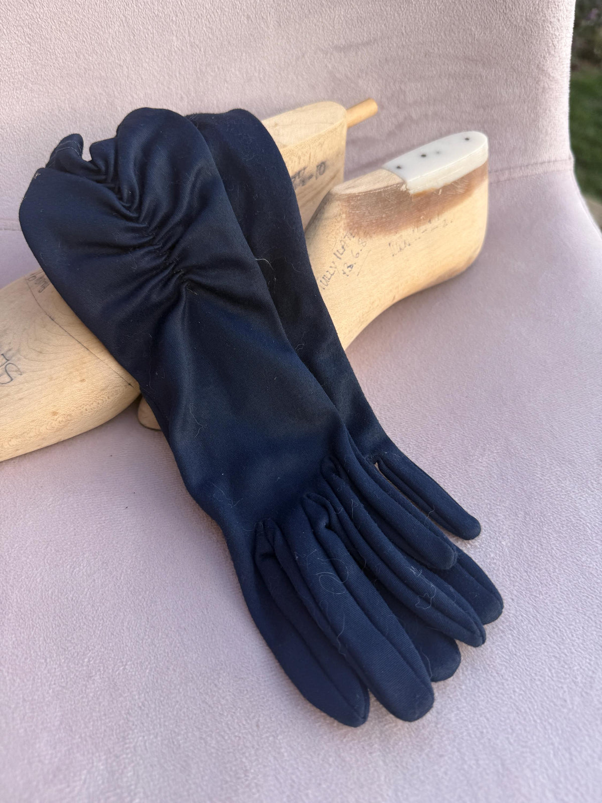 Vintage Navy Blue Ruched Fabric Gloves – Gathered Cuffs, Mid Length Evening Accessories