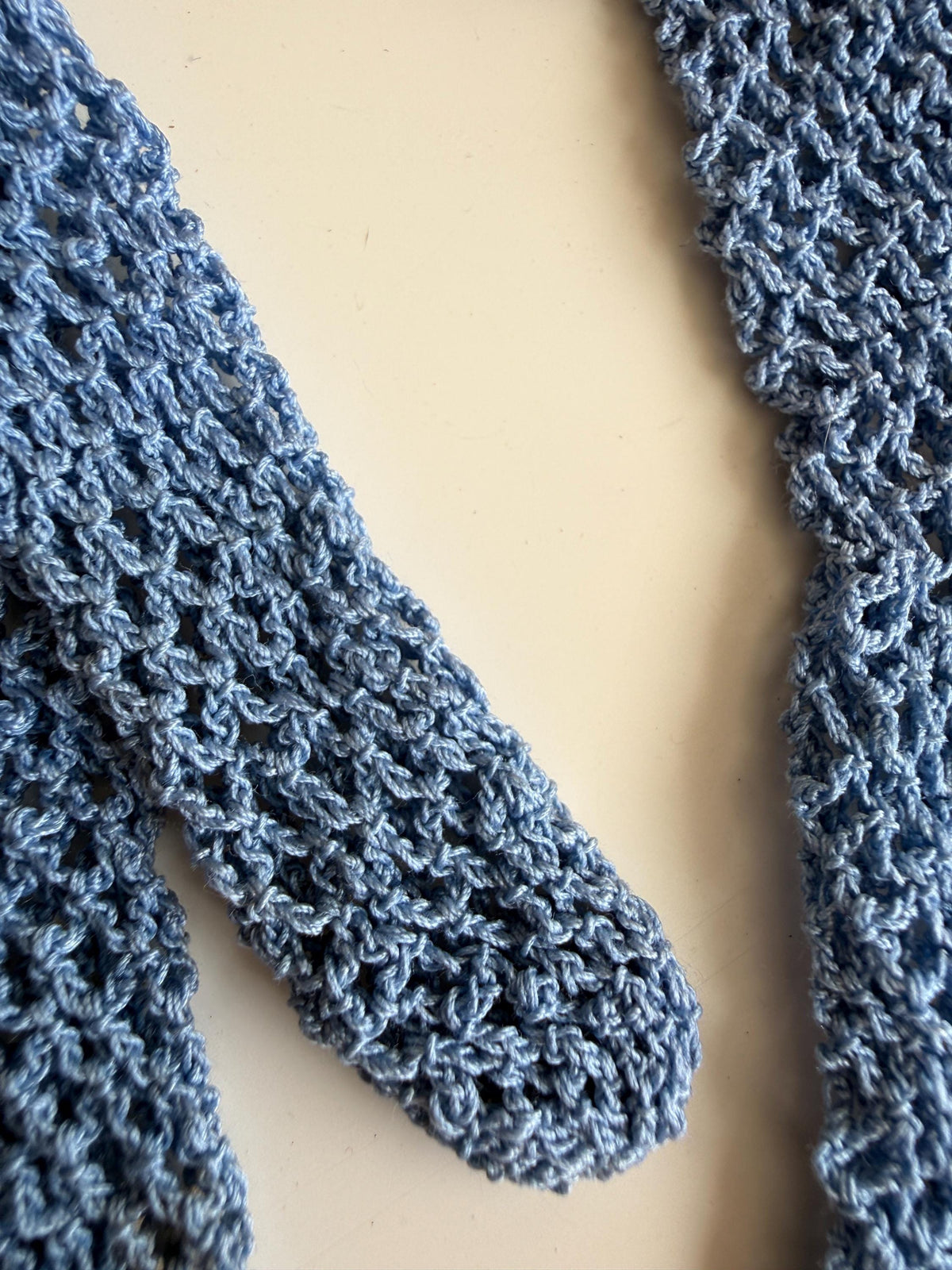 Vintage Blue Crochet Gloves – Floral Cuffs, Scalloped Edges, Openwork Lace Occasion Accessories
