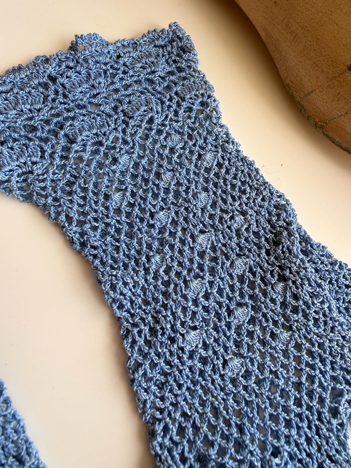 Vintage Blue Crochet Gloves – Floral Cuffs, Scalloped Edges, Openwork Lace Occasion Accessories