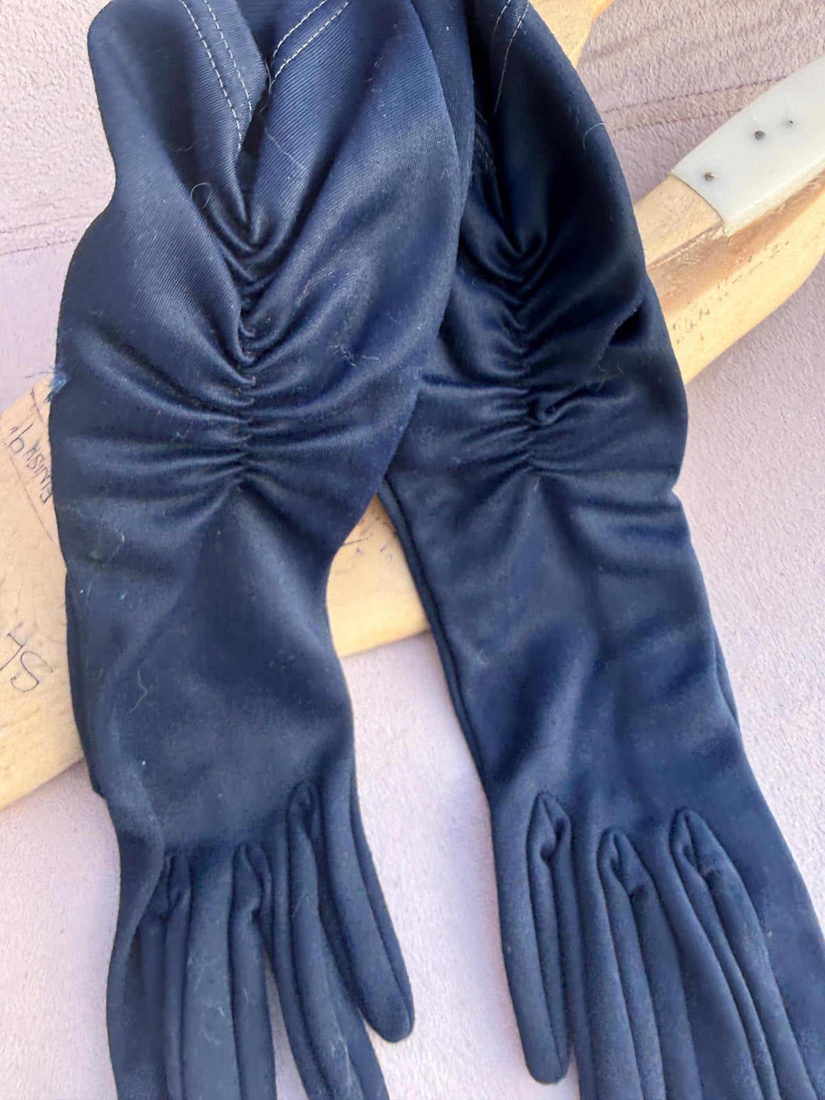 Vintage Navy Blue Ruched Fabric Gloves – Gathered Cuffs, Mid Length Evening Accessories