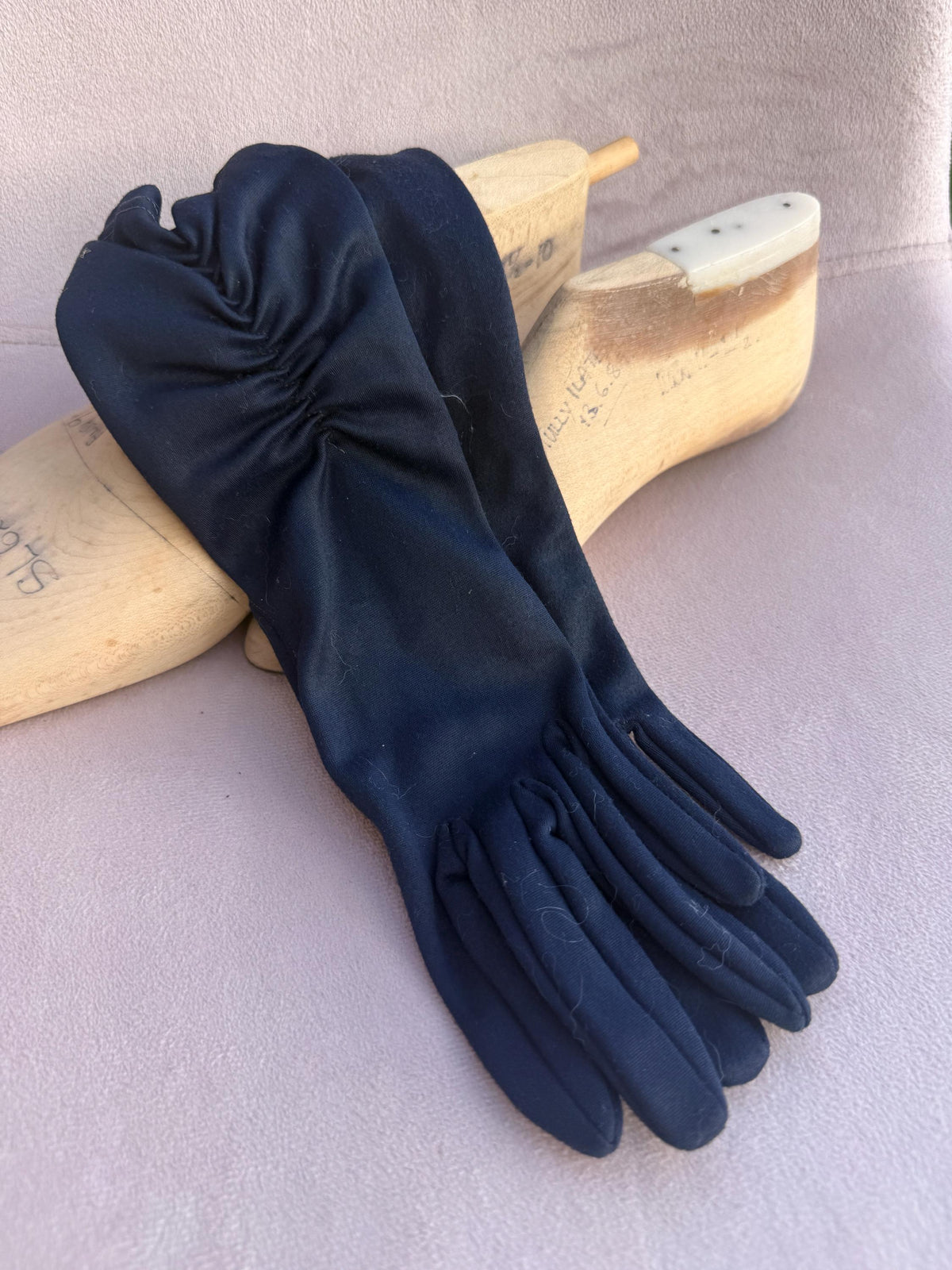 Vintage Navy Blue Ruched Fabric Gloves – Gathered Cuffs, Mid Length Evening Accessories