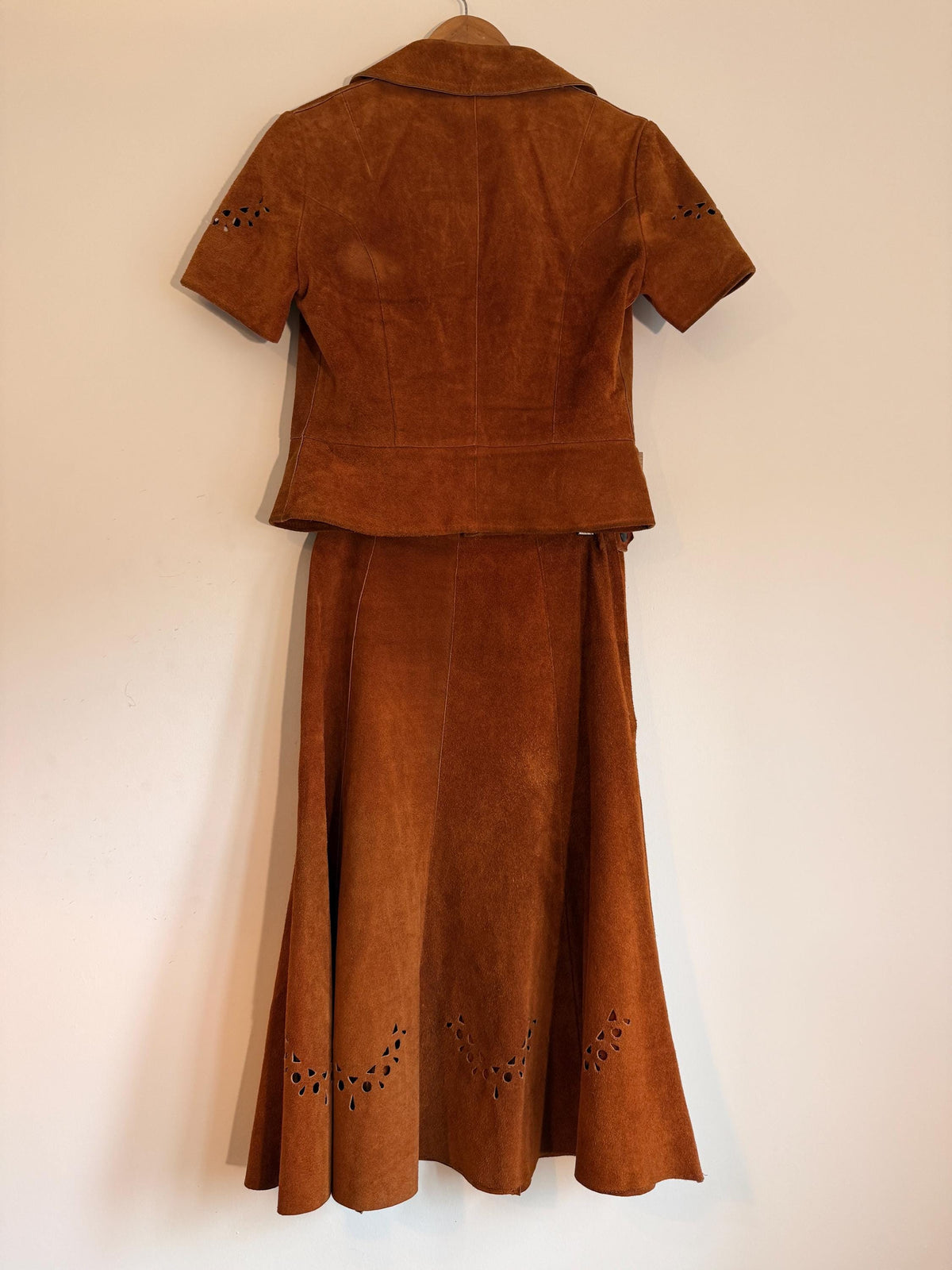 Vintage 1970s Tan Suede Skirt Suit Cutwork Short Sleeve Jacket Flared Panelled Two Piece Rust Leather Co Ord, Boho Western Autumn Outfit