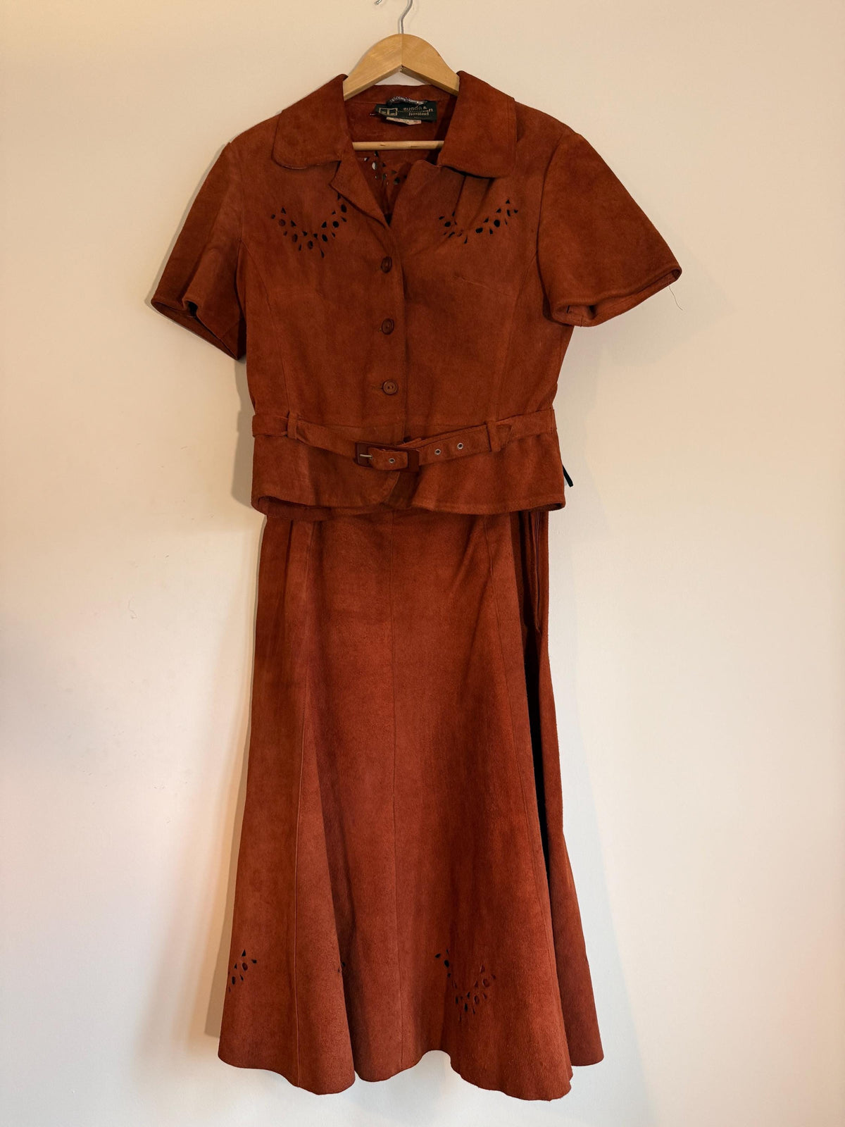 Vintage 1970s Rust Suede Skirt Suit, Cutwork Detail Belted Short Sleeve Jacket Flared Two Piece Made in England Labelled UK 16, Boho Outfit