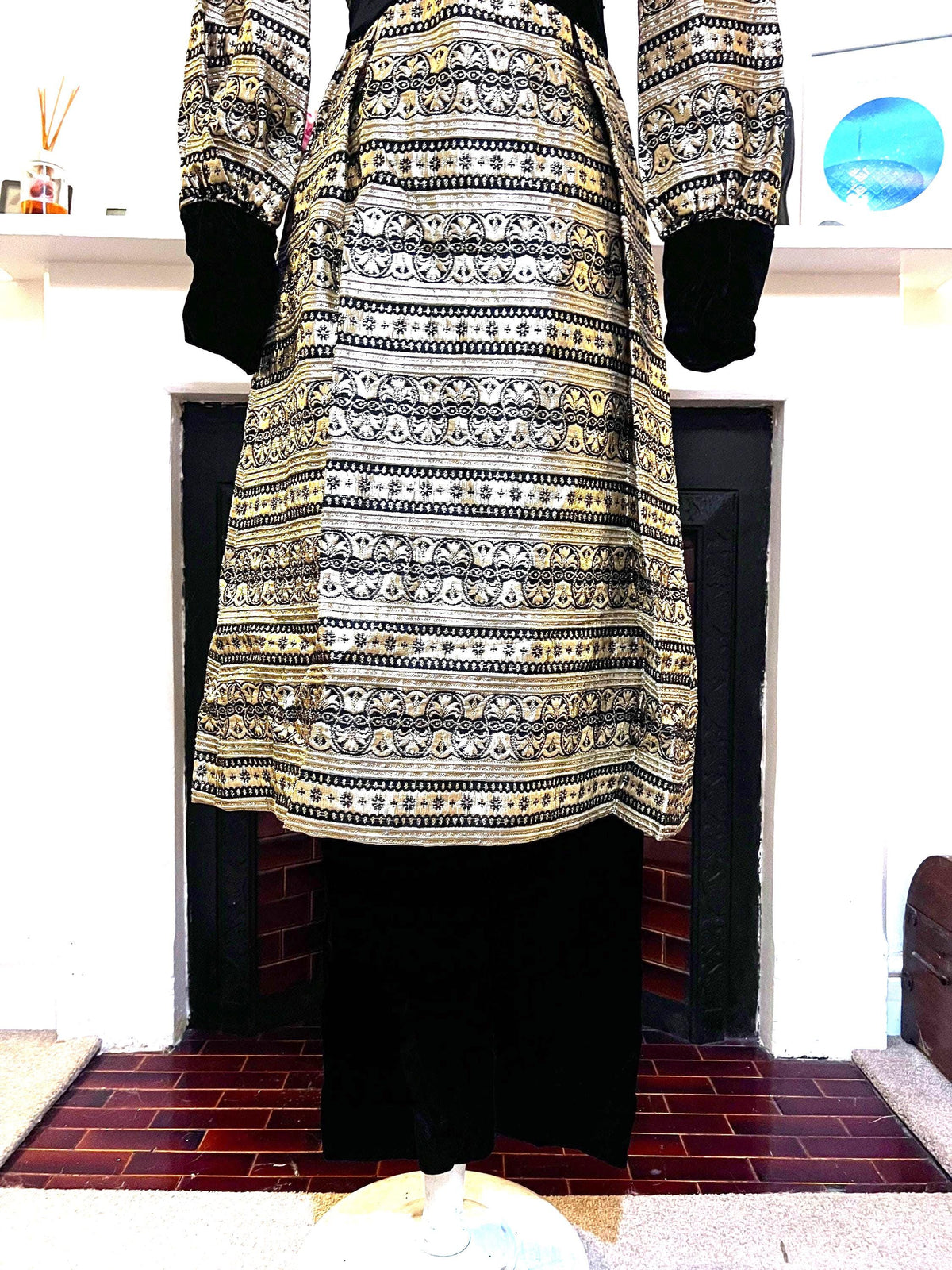 Jean Varon John Bates 1960s Brocade Tunic Dress & Velvet Trousers Set (UK 6-8)