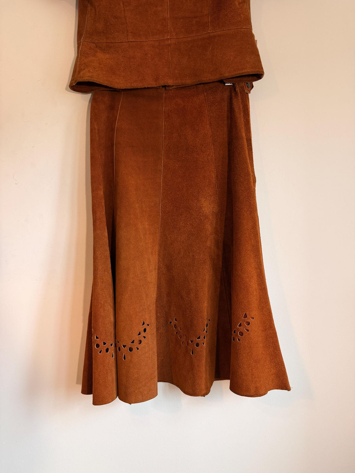 Vintage 1970s Tan Suede Skirt Suit Cutwork Short Sleeve Jacket Flared Panelled Two Piece Rust Leather Co Ord, Boho Western Autumn Outfit