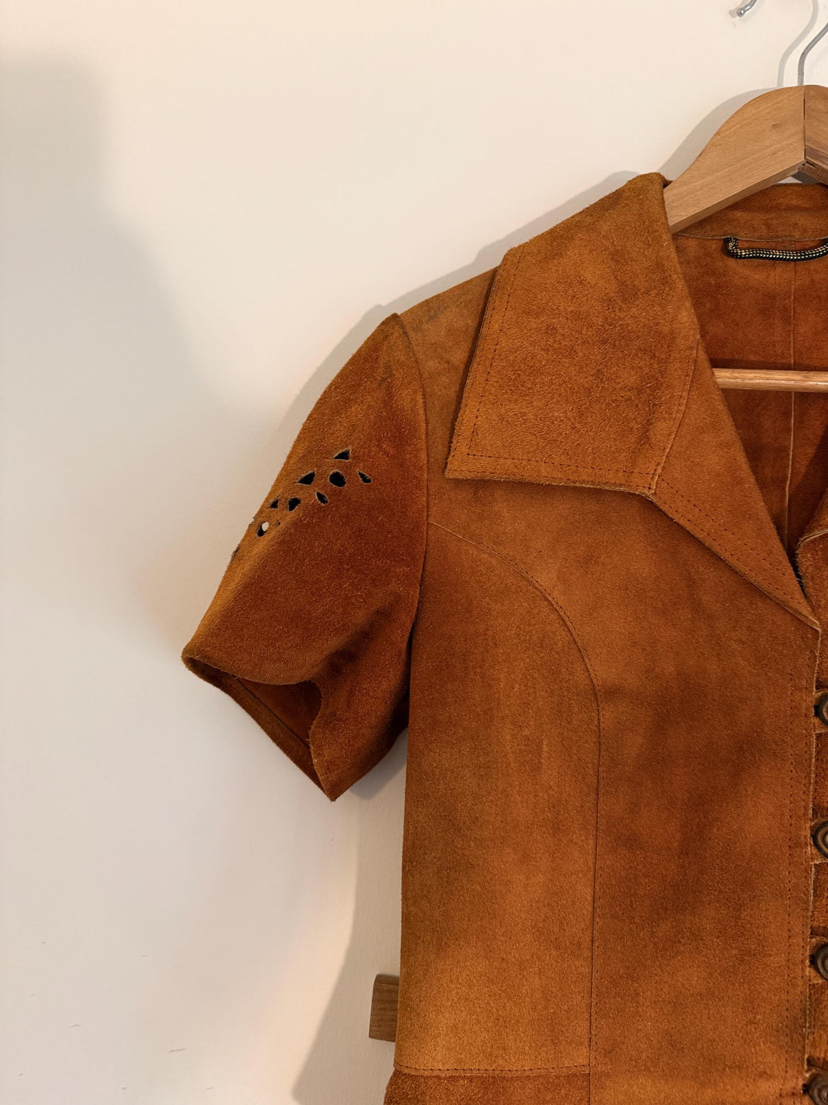 Vintage 1970s Tan Suede Skirt Suit Cutwork Short Sleeve Jacket Flared Panelled Two Piece Rust Leather Co Ord, Boho Western Autumn Outfit