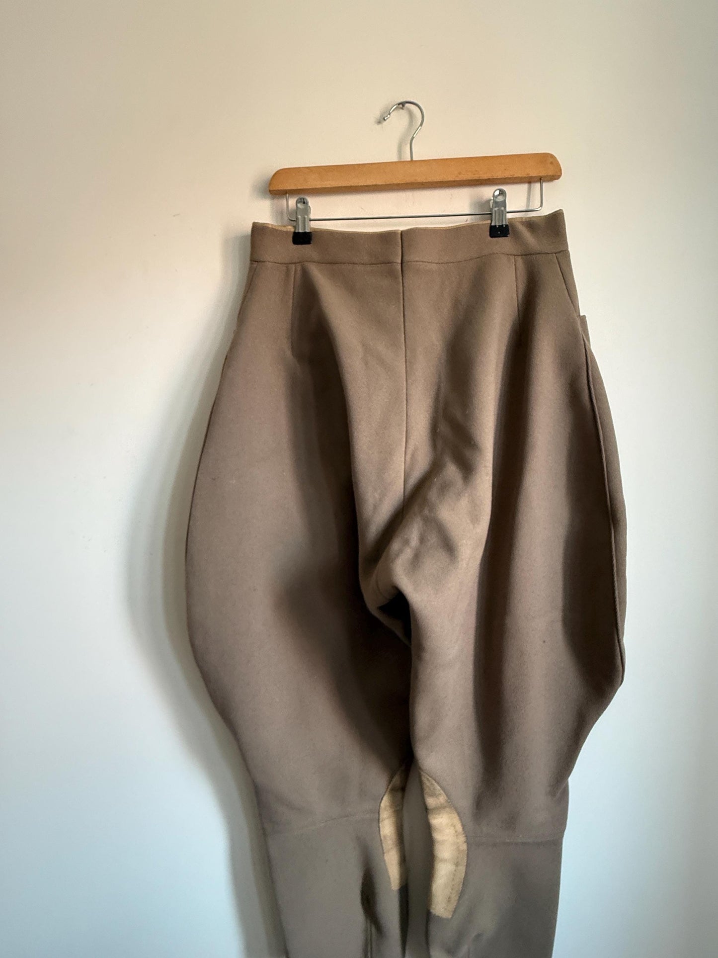 1920s 1930s Vintage Riding Breeches – Brown Wool Equestrian Jodhpurs with Suede Knee Patches – High Waist Button Fly