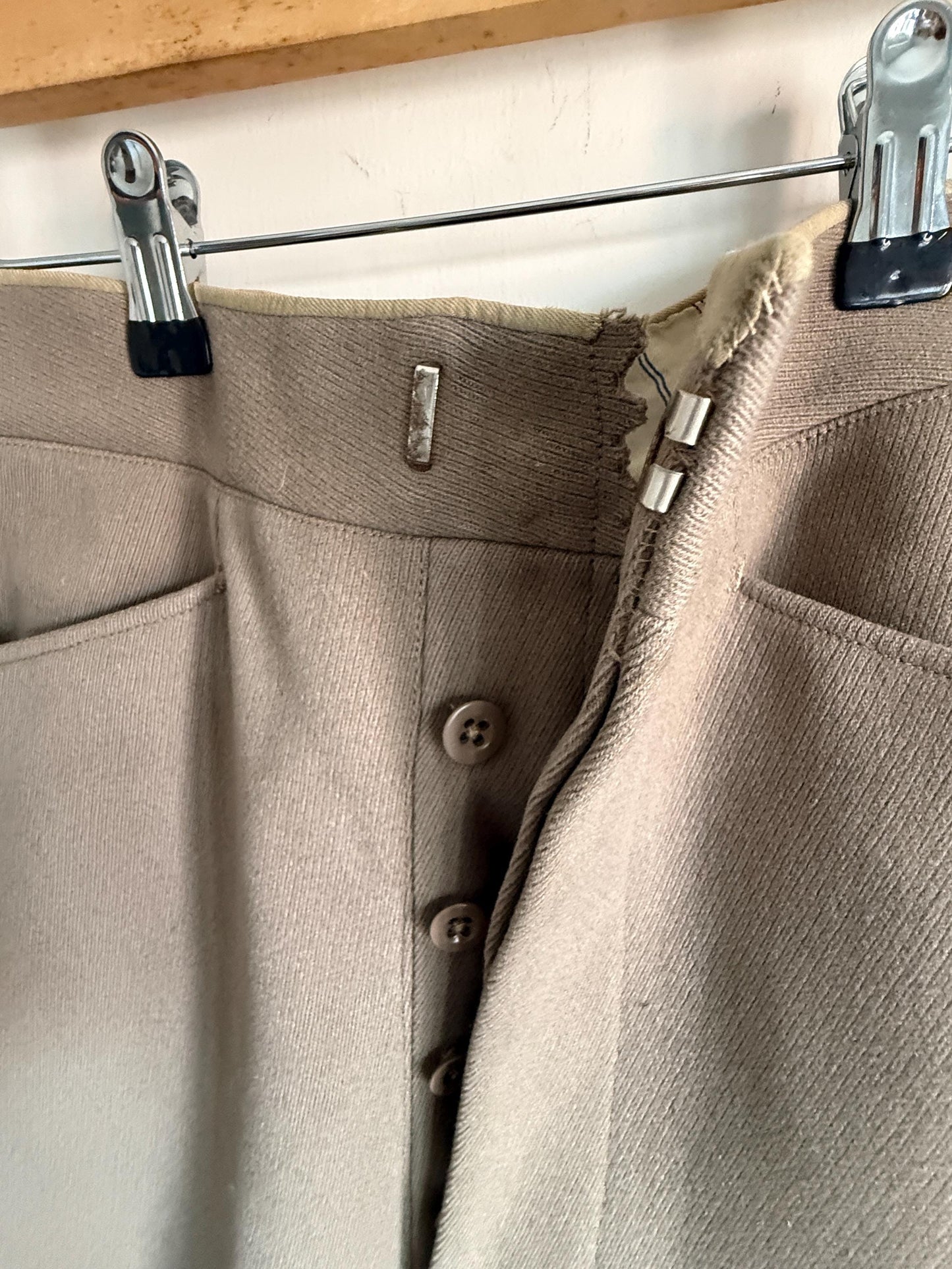 1920s 1930s Vintage Riding Breeches – Brown Wool Equestrian Jodhpurs with Suede Knee Patches – High Waist Button Fly