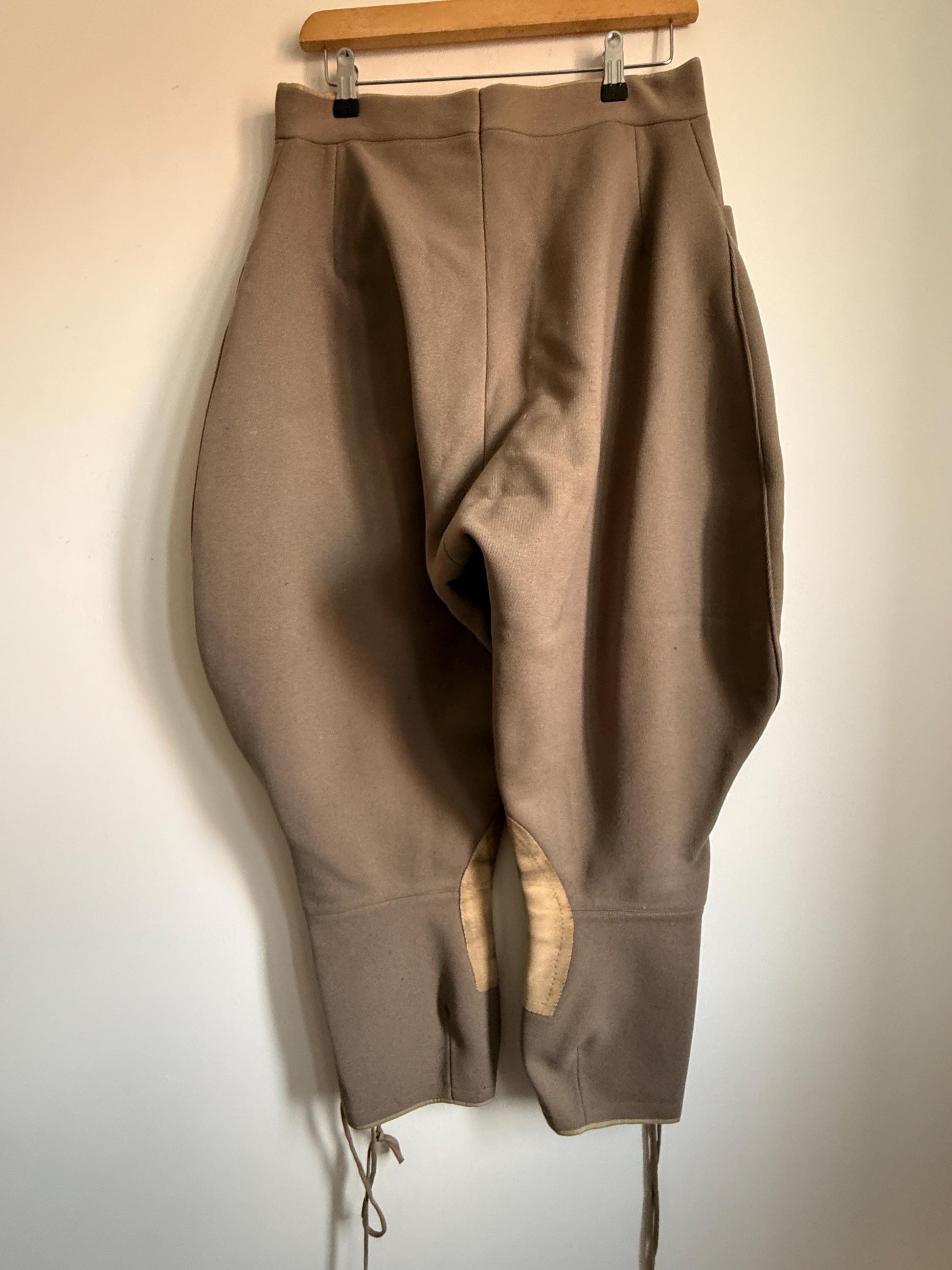 1920s 1930s Vintage Riding Breeches – Brown Wool Equestrian Jodhpurs with Suede Knee Patches – High Waist Button Fly