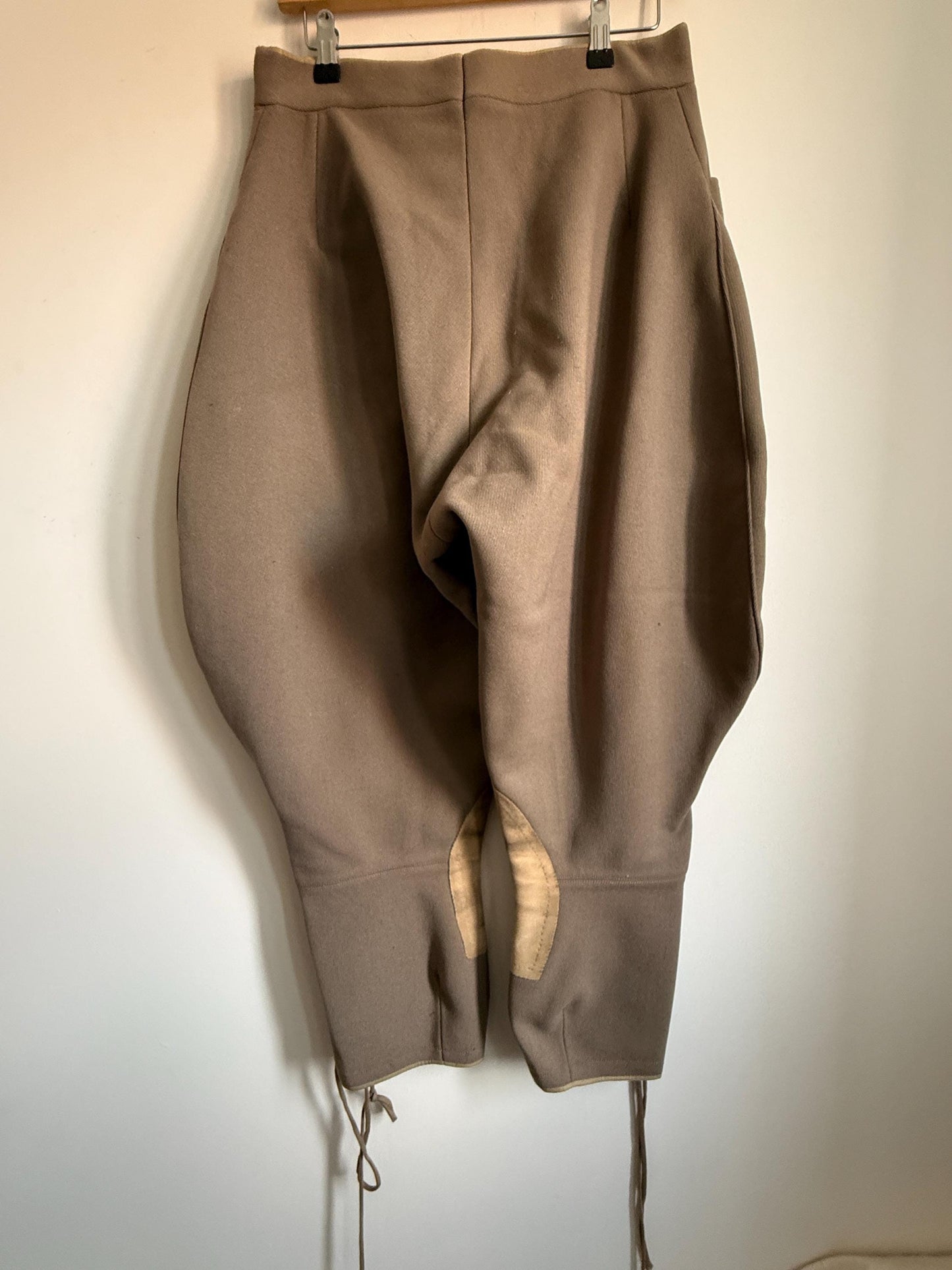 1920s 1930s Vintage Riding Breeches – Brown Wool Equestrian Jodhpurs with Suede Knee Patches – High Waist Button Fly