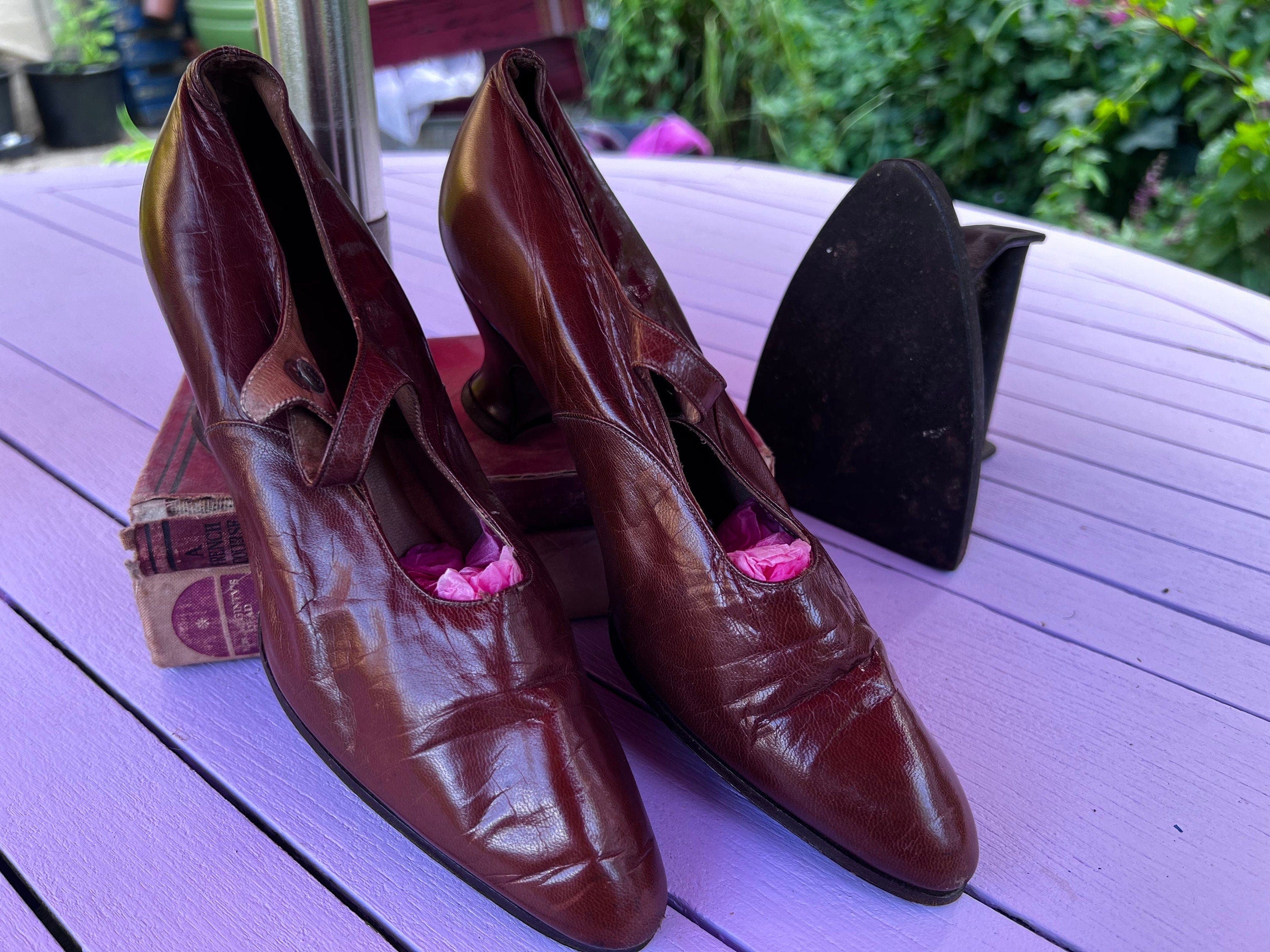 1920s Vintage Brown Leather Shoes Brown Suede UK3 Vintage Court Shoe Pretty Vintage Boutique