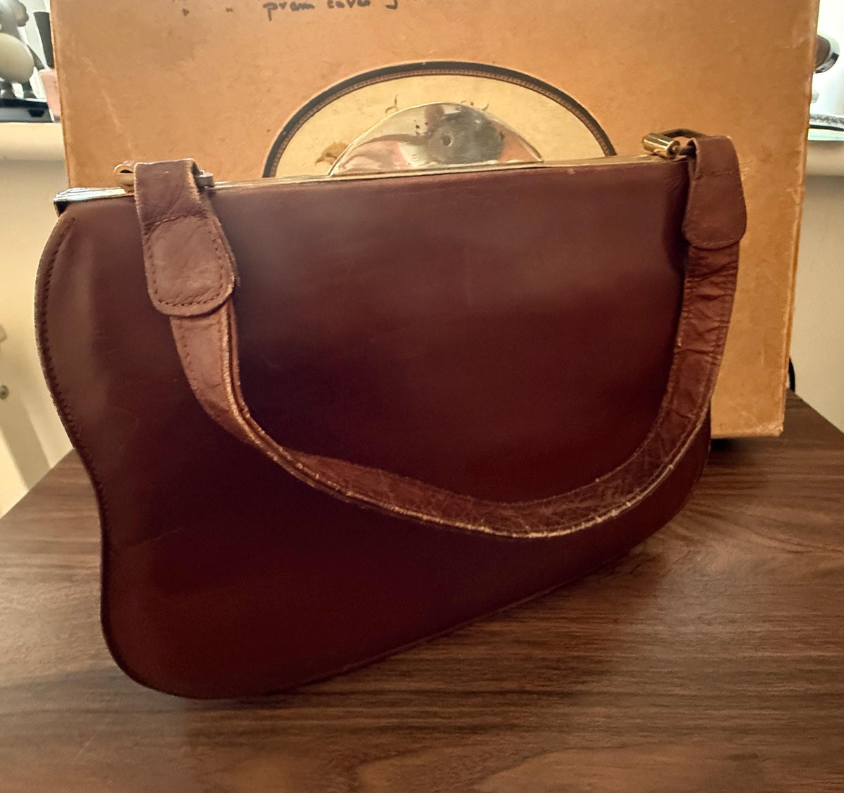 vintage red brown handbag brown ladies bag 1960s vintage bag, gold coloured clasp, 1960s leather handbag 60s brown bag, handbag