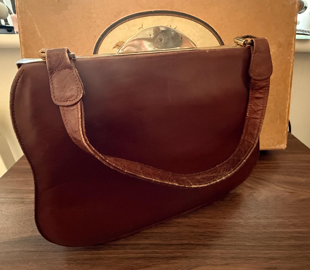 vintage red brown handbag brown ladies bag 1960s vintage bag, gold coloured clasp, 1960s leather handbag 60s brown bag, handbag