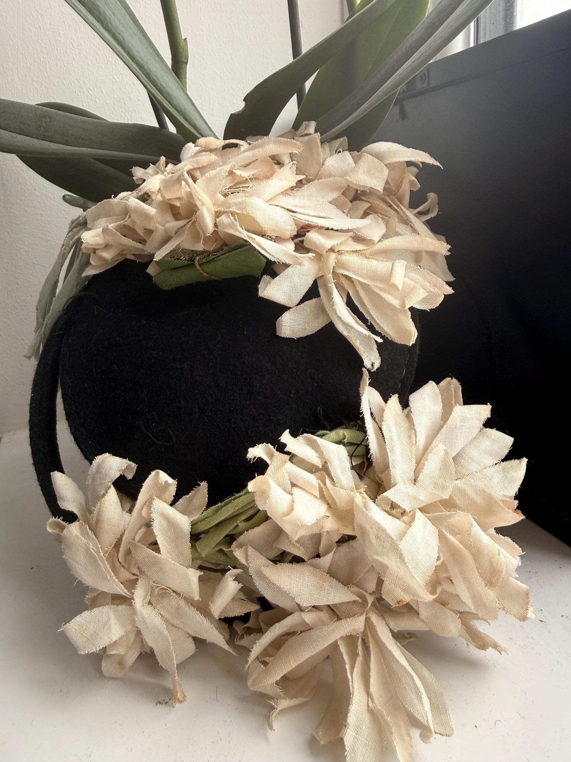 1930s Black Felt Floral Tilt Hat | Vintage 30s 40s Silk Flower Headpiece | Romantic Cocktail Hat | Antique Style Millinery