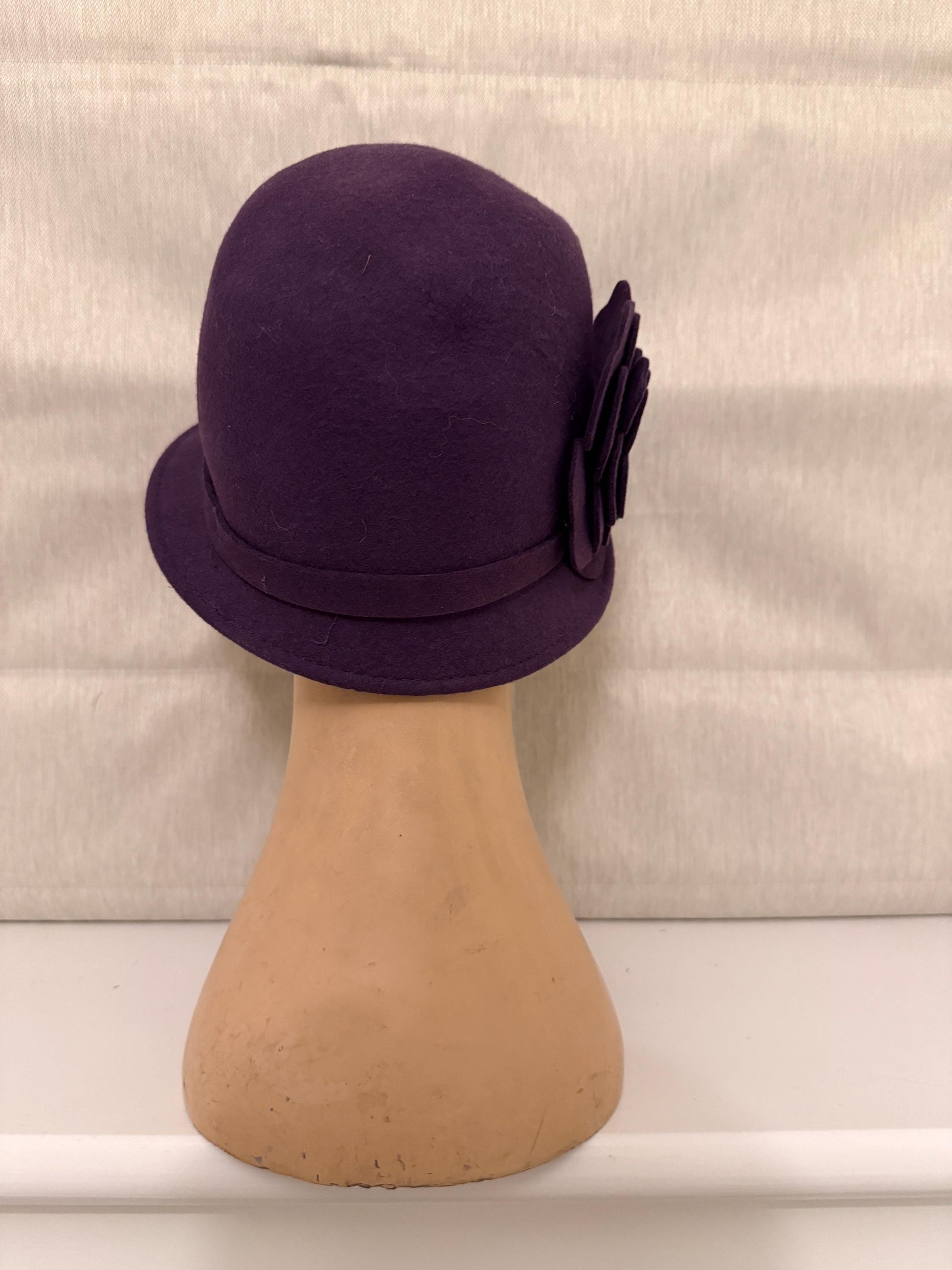 1930s Style Plum Felt Cloche Hat | Vintage Purple Wool Tilt Hat | Art Deco Cocktail Hat | 30s 40s Style Ladies Winter Hat