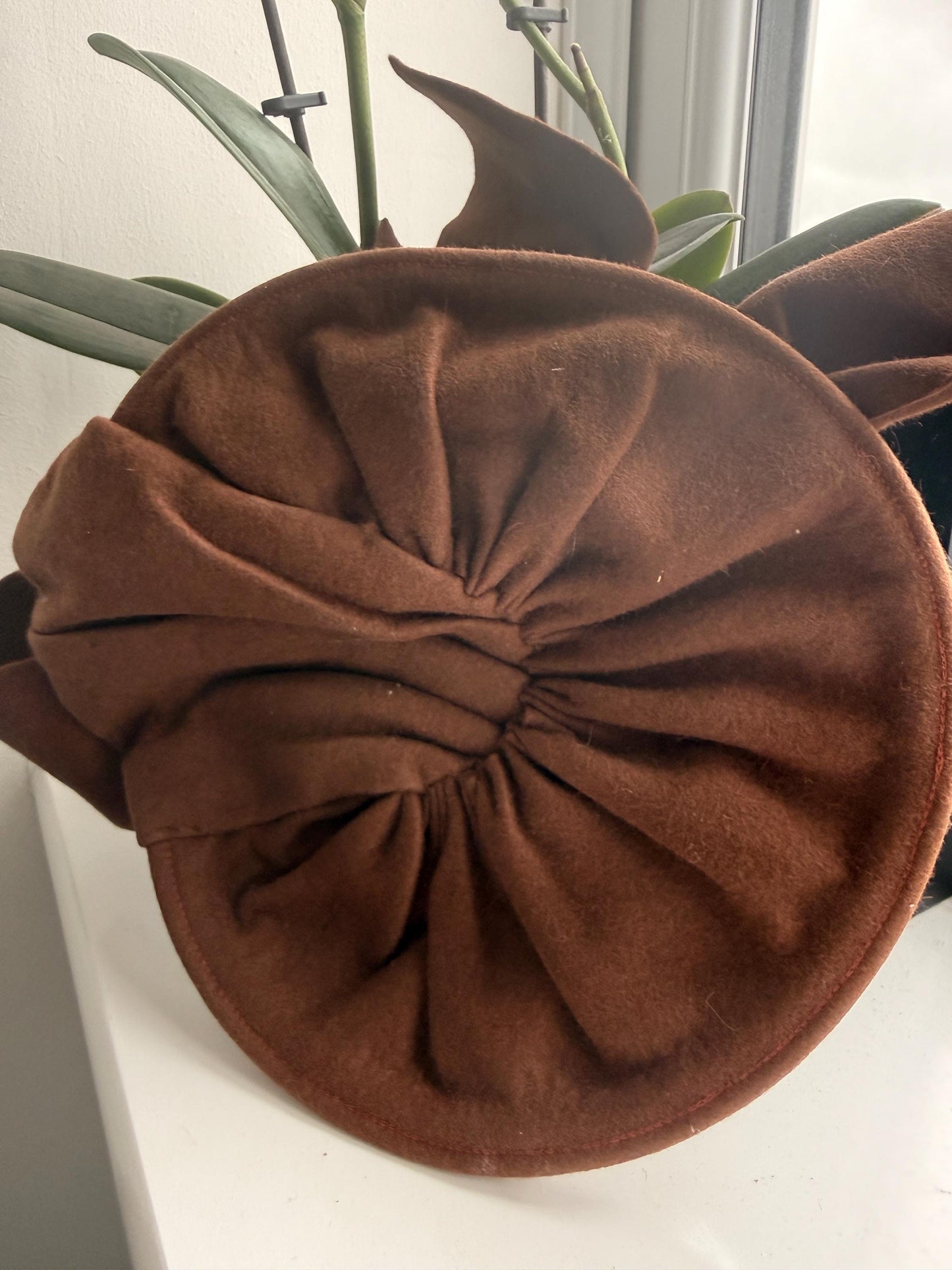 1940s Brown Felt Tilt Hat | Vintage Forties Sculpted Bow Hat | WWII Era Statement Cocktail Hat | Architectural Wool Felt