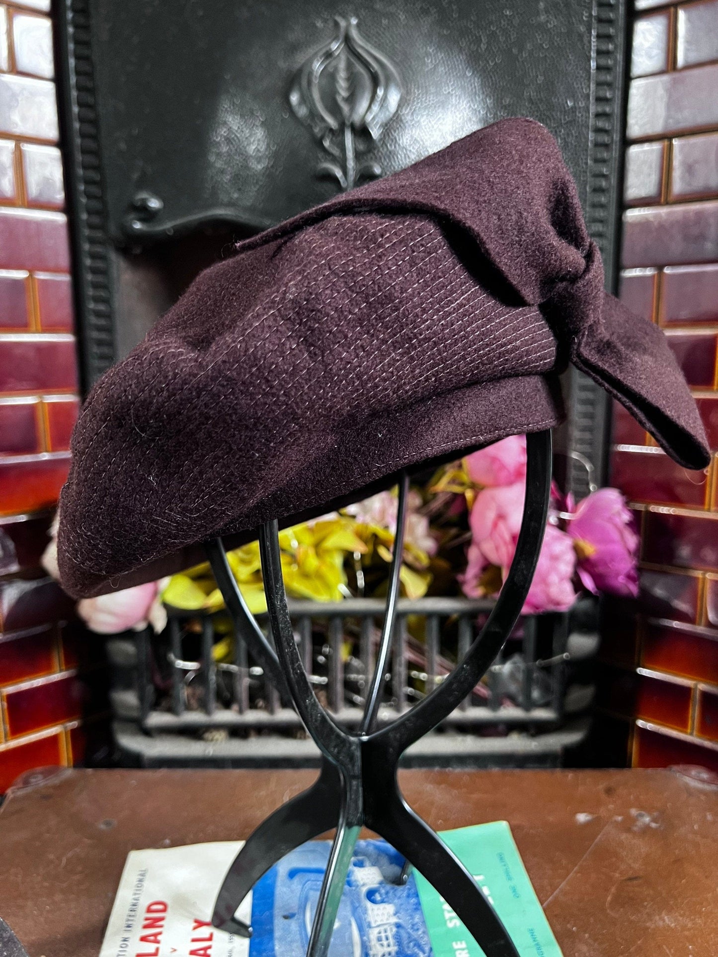 1940s brown wool Cloche Cap Hat, brown wool hat - 40s wool tilt hat cloche vintage hat beret