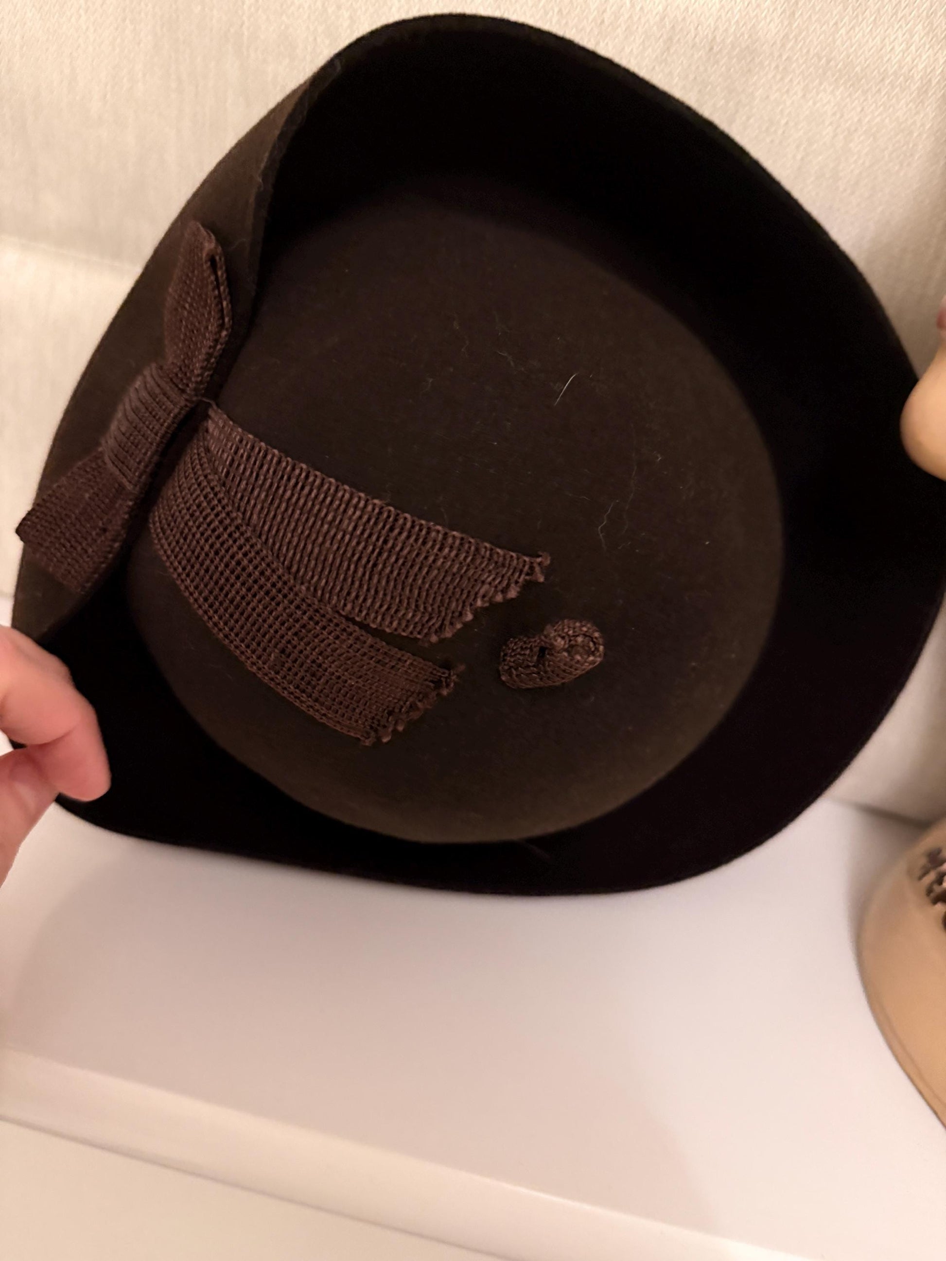 1940s Brown Wool Percher Hat | Vintage 40s Felt Cloche Beret | Classic Tilt Hat | WWII Era Style | Small Headpiece