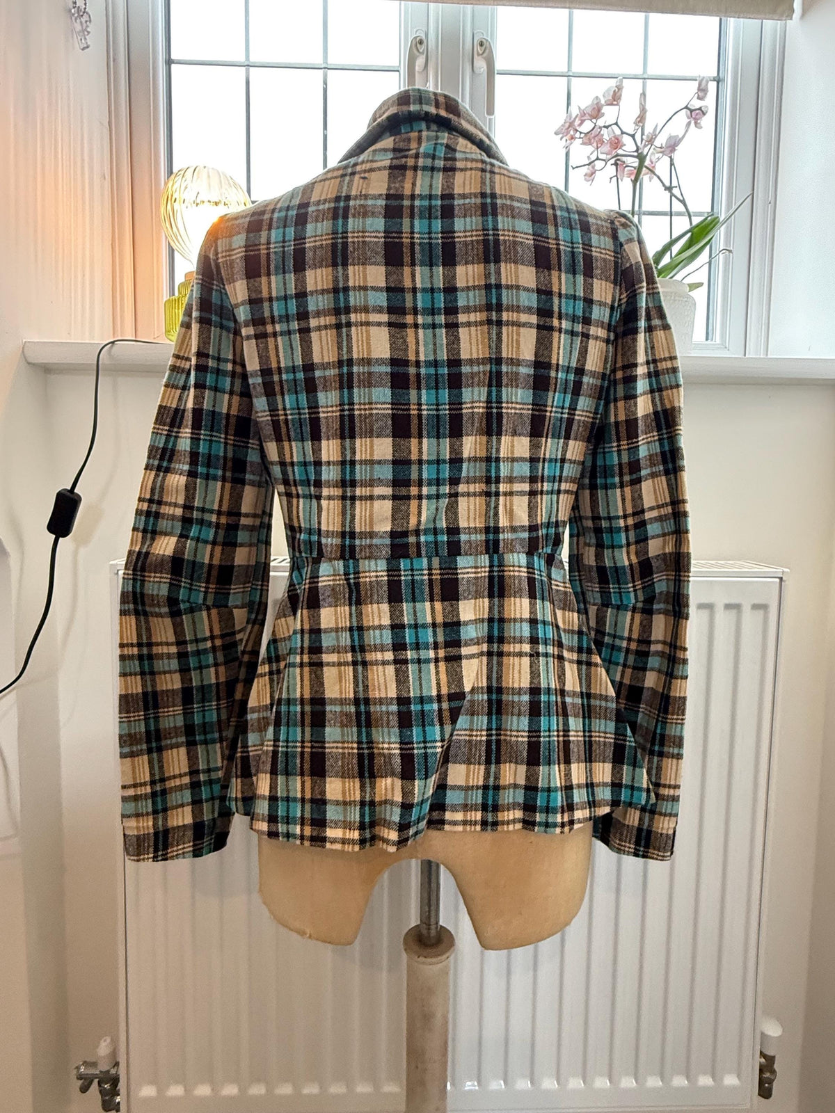 Vintage 1940s Handmade Check Top – Plaid Button Front Blouse, Lightweight Long Sleeve UK 10–12, Retro Wartime Style