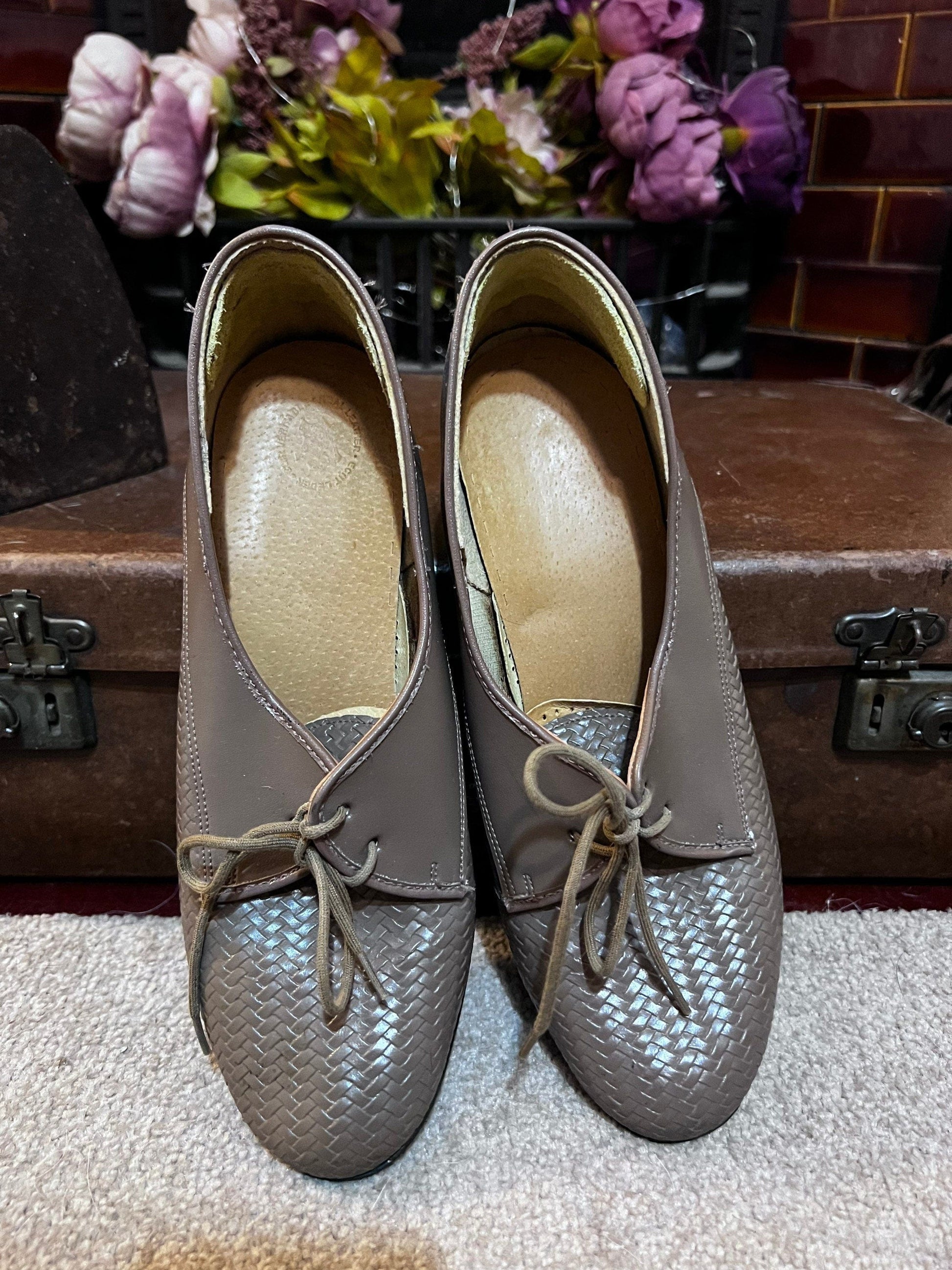 1940s Vintage Light Brown Shoes Vintage Lace up shoes Shoes UK 5 - Vintage Lace Ups - Vintage Shoes, 1940s Synthetic Leather, Lace Ups -