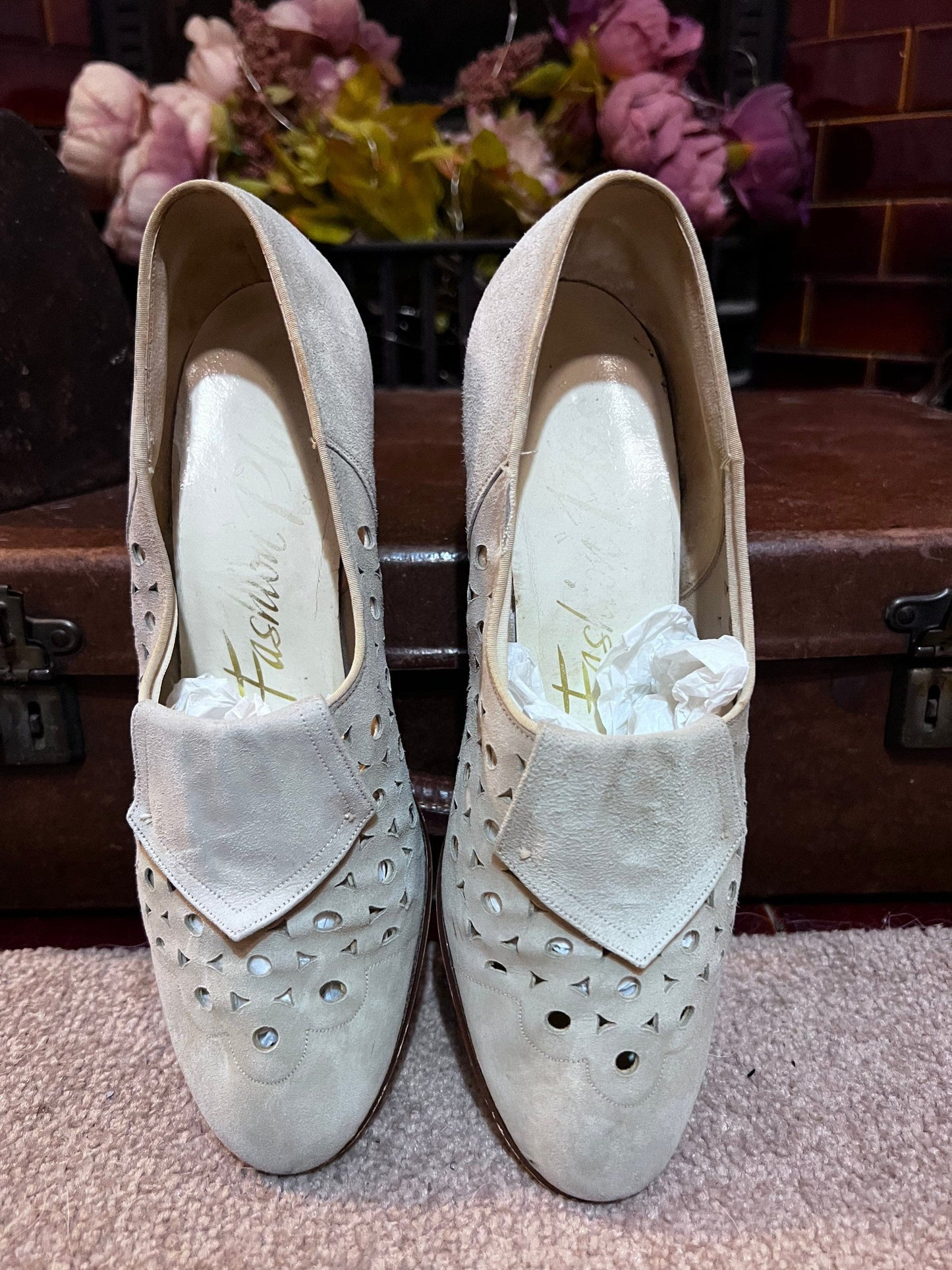 1940s Vintage Shoes grey suede shoes suede Shoes UK 5 - Vintage slipper - Vintage Shoes, sandals 1940s Vintage